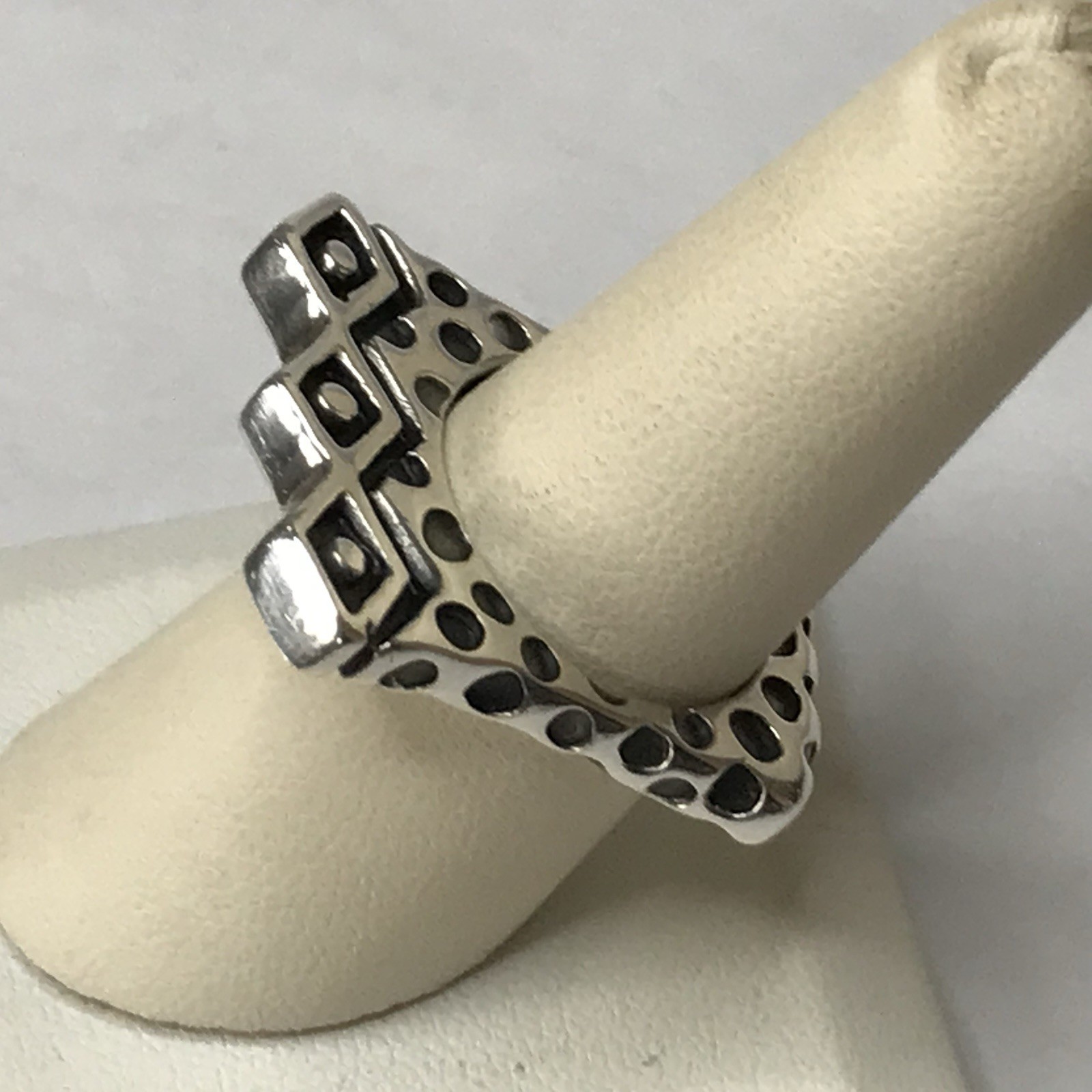 Dian Malouf Sterling Silver Zig Zag Dots Flat Ring Size 7.5 11.05g