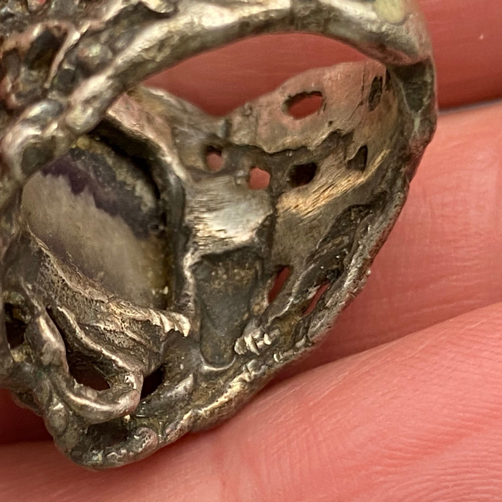 Vintage Brutalist Purple Chevron Amethyst Stone Silver Ring Size 5.5