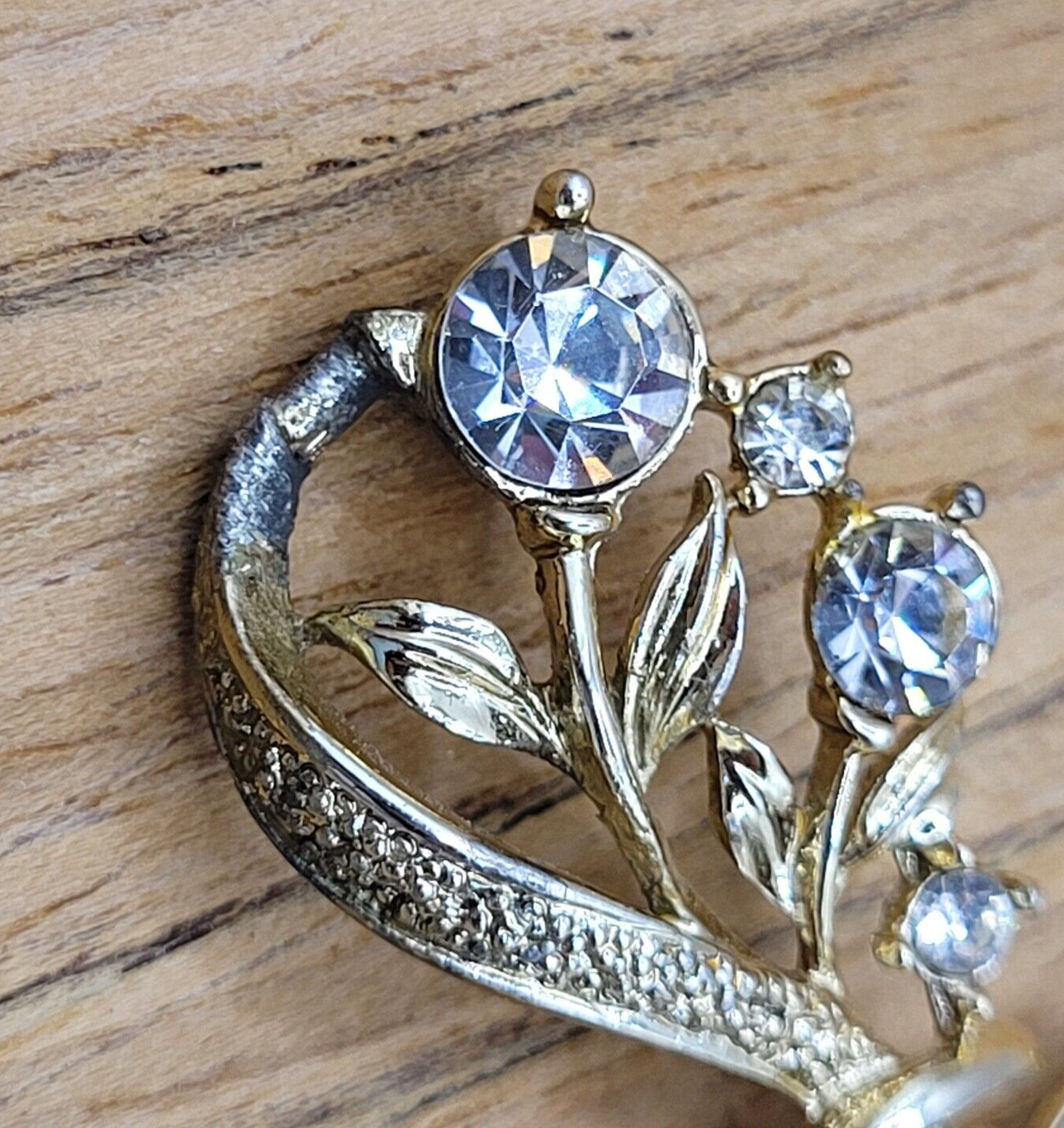 CORO 1960s Clear Rhinestone Bracelet Flower Theme Missing One Small Stone 7 Inch