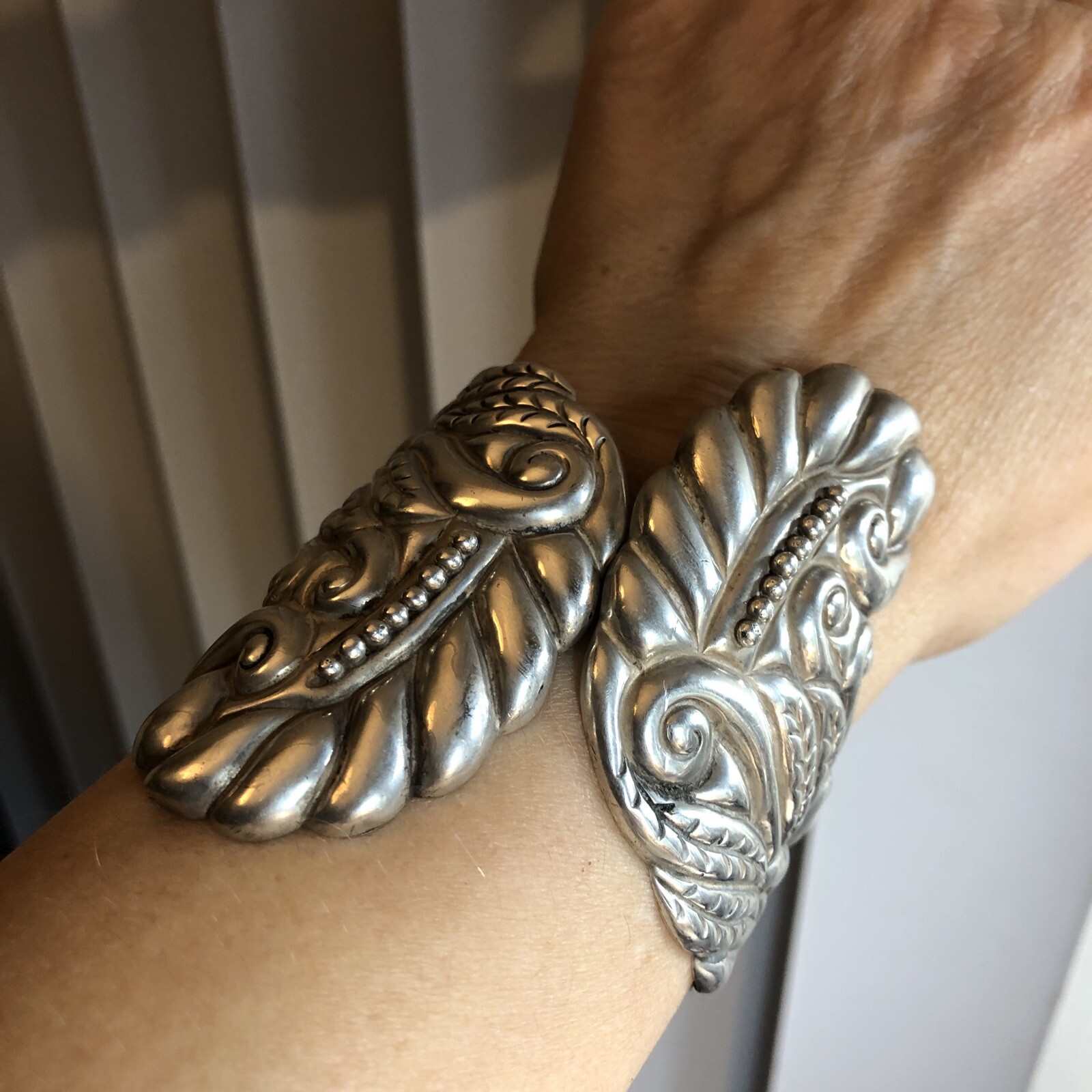 7. Vintage Beto Taxco Sterling Silver 925 Hinged Clamper Cuff Bracelet Mex As Is