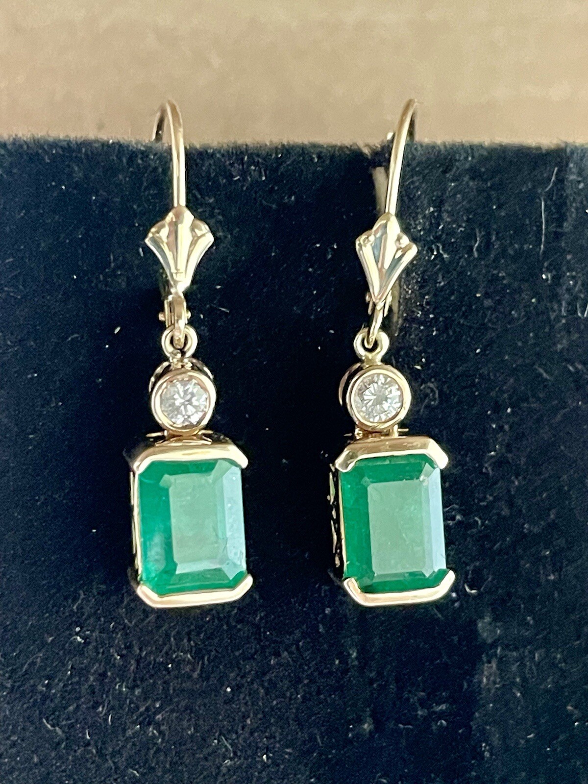 14KY Yellow Gold Emerald & Diamond Earrings (X47)