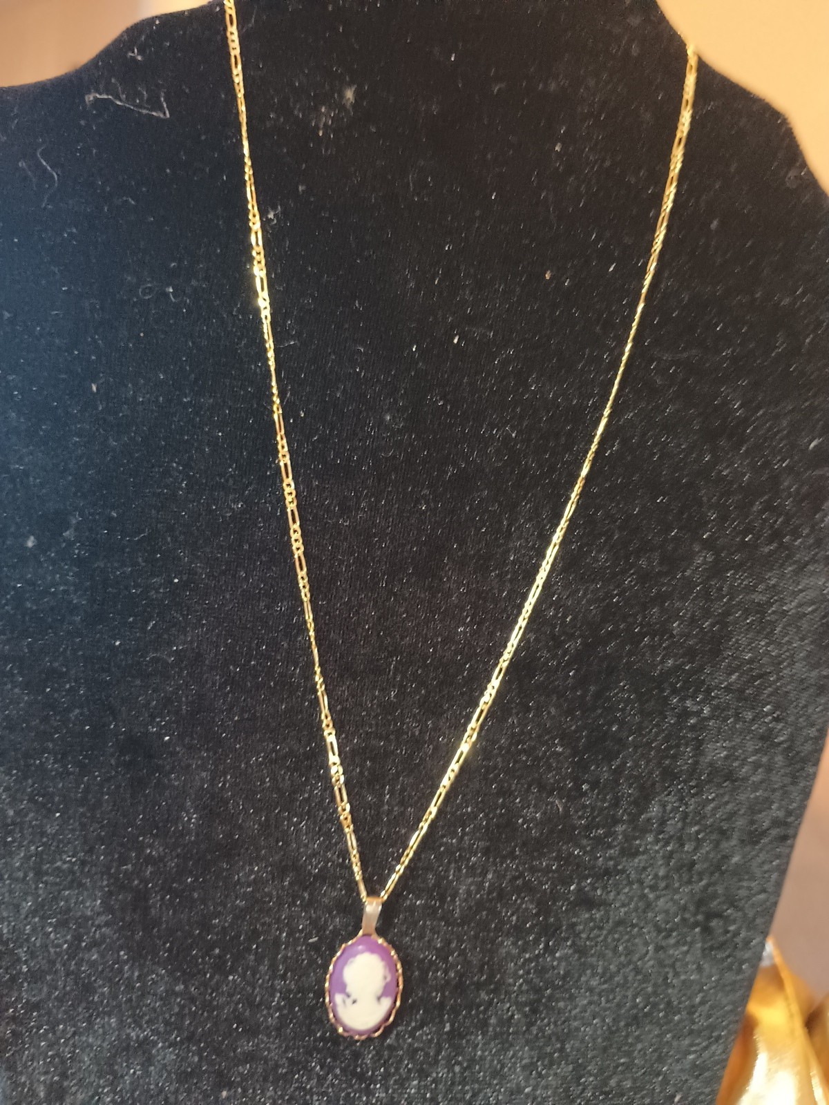 XP Chain Necklace 17″, 14 K Figaro Gold Plated. Pendant Not Included
