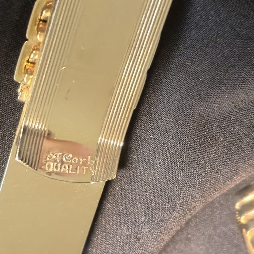 Las Vegas Glam 1950s 1960s Mens Cufflinks and Money Clip Corbi Quality Gold