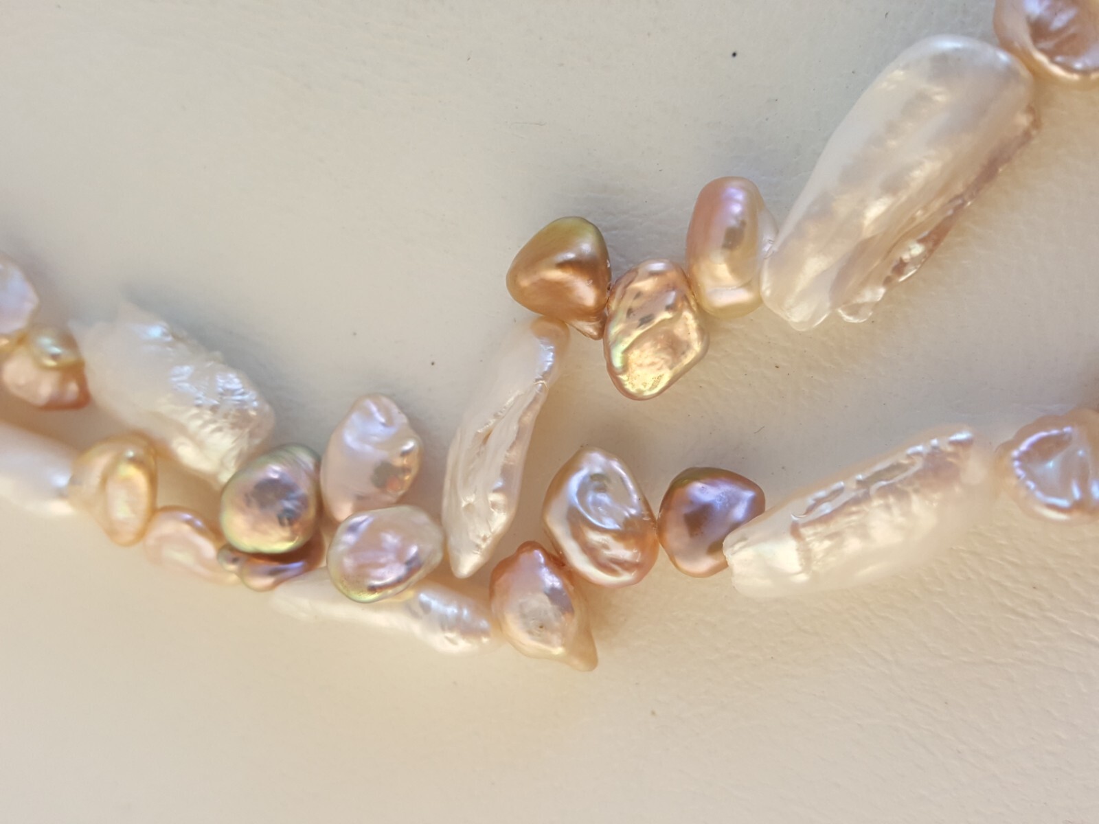 Baroque pearl pink white necklace 40″ long 76 grams
