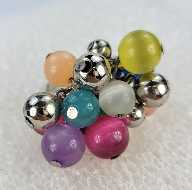 Vintage Multicolor Glass And Metal Cluster Charm Ring Size 7 Silver-Tone