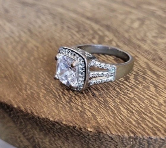 Vintage Cushion Cut Halo Silver Tone Engagement Ring Everyday Ring, Size 8