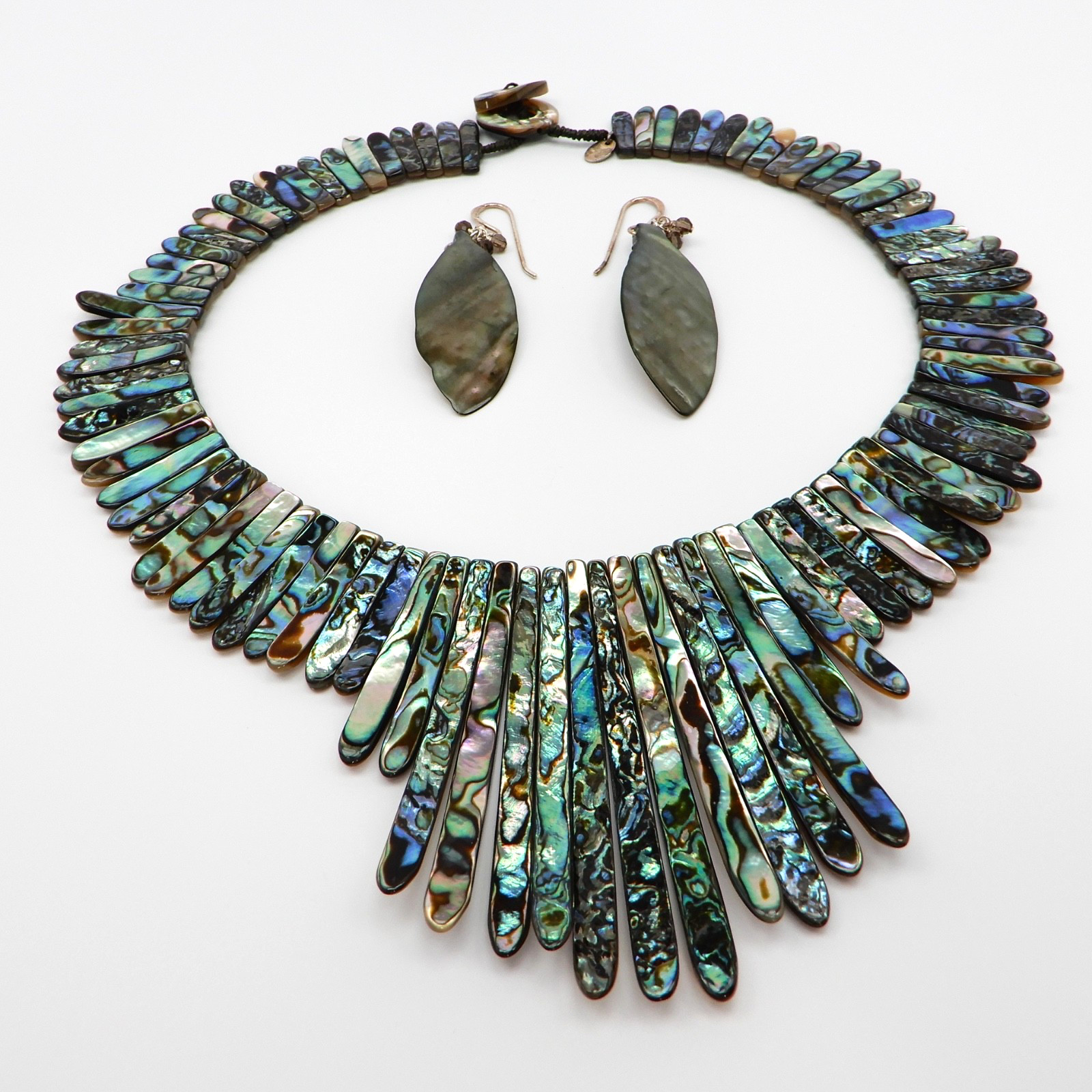 SAJEN Abalone Mother-of-Pearl MOP Necklace Reversible Choker Graduated Spike Bib