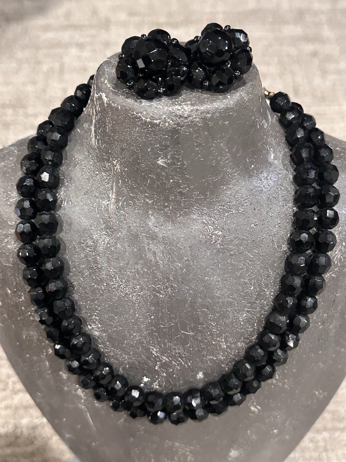 WEST GERMAN JAPAN WHITE BLACK GLASS LUCITE BEAD NECKLACE CLIP ON EARRING SET LOT