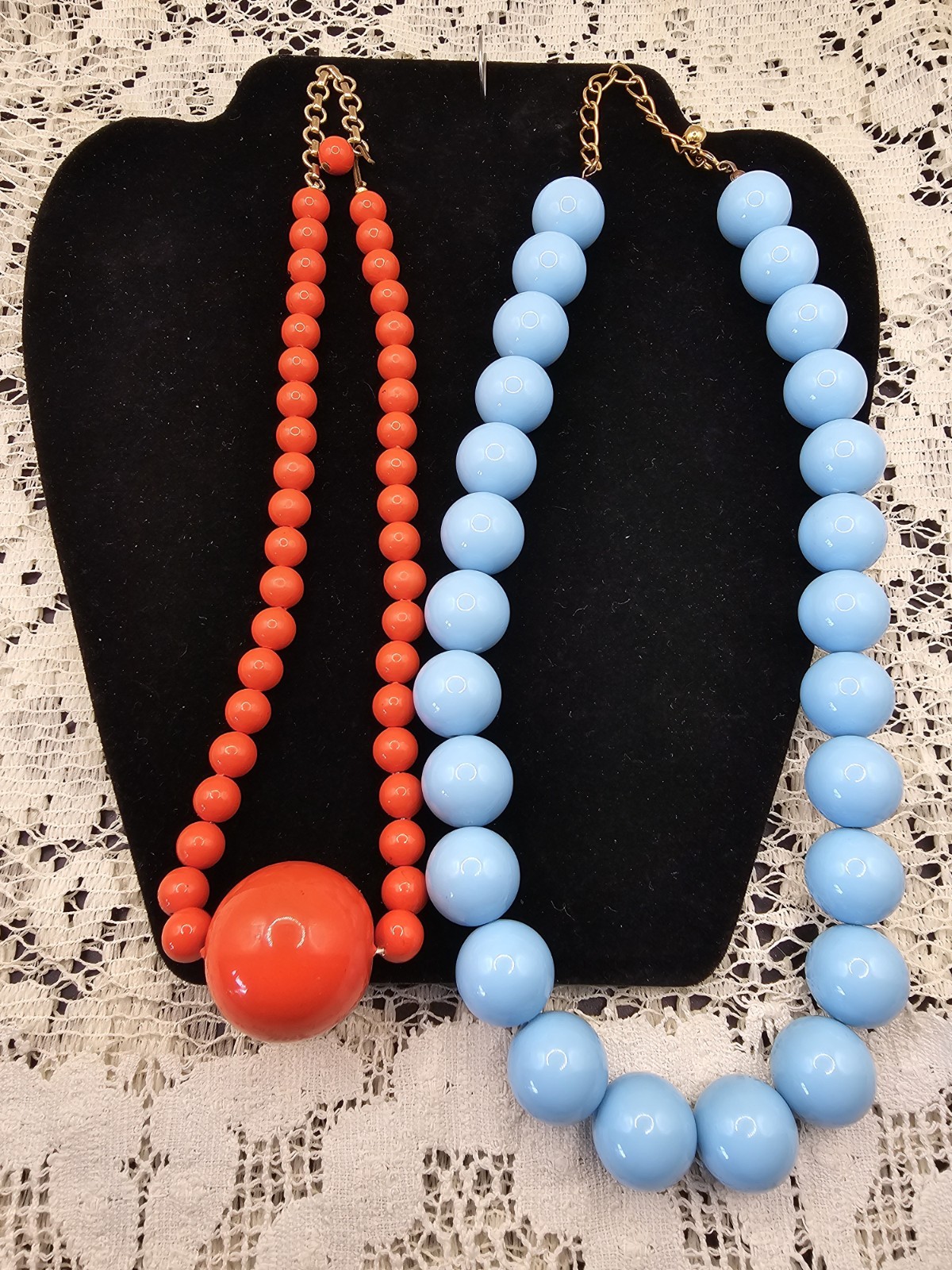 Vintage MCM Mod Chunky Lucite Plastic Bead Necklaces Orange – Blue Statement – 2