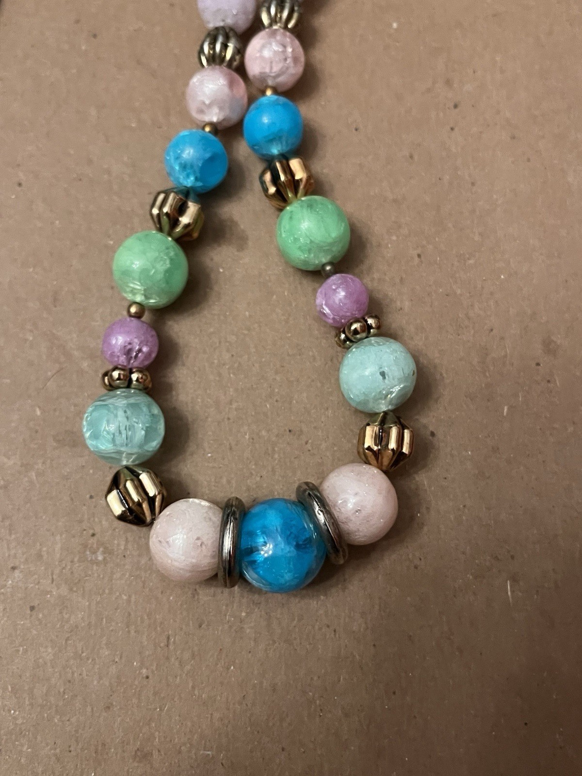 Mid century beaded vintage necklace with marbled lucite beads in pastel colors