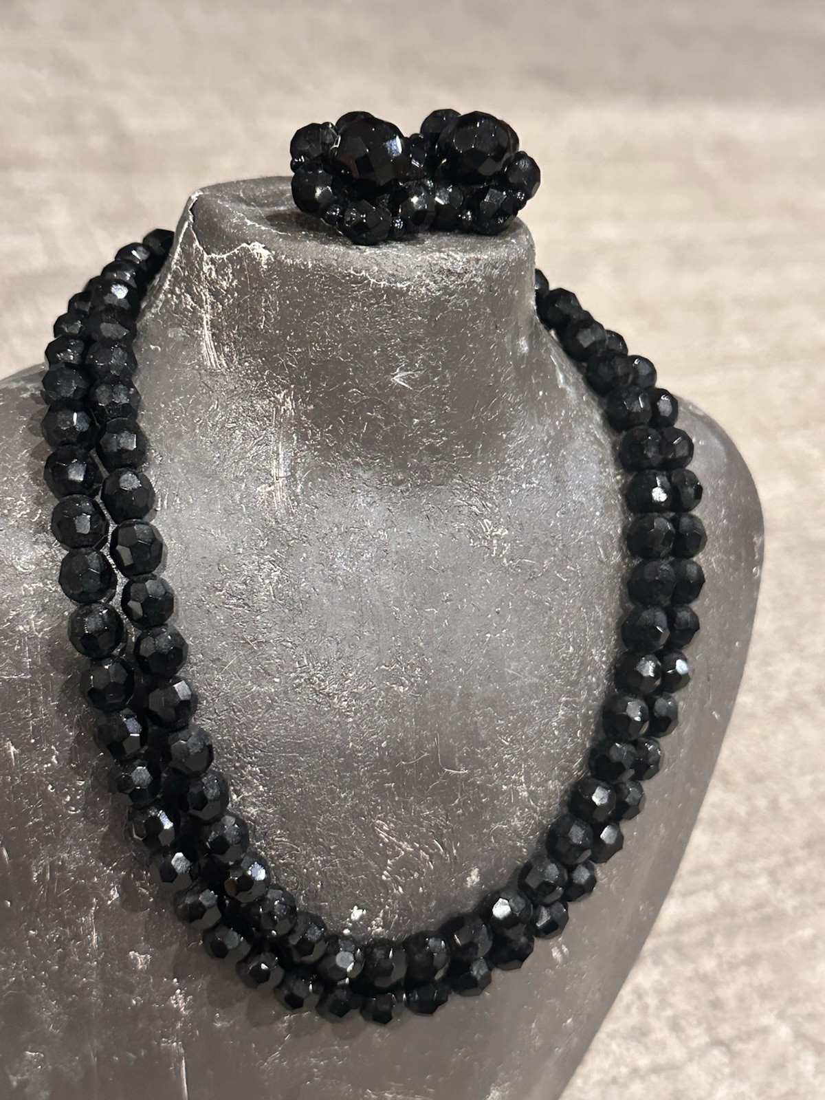 WEST GERMAN JAPAN WHITE BLACK GLASS LUCITE BEAD NECKLACE CLIP ON EARRING SET LOT
