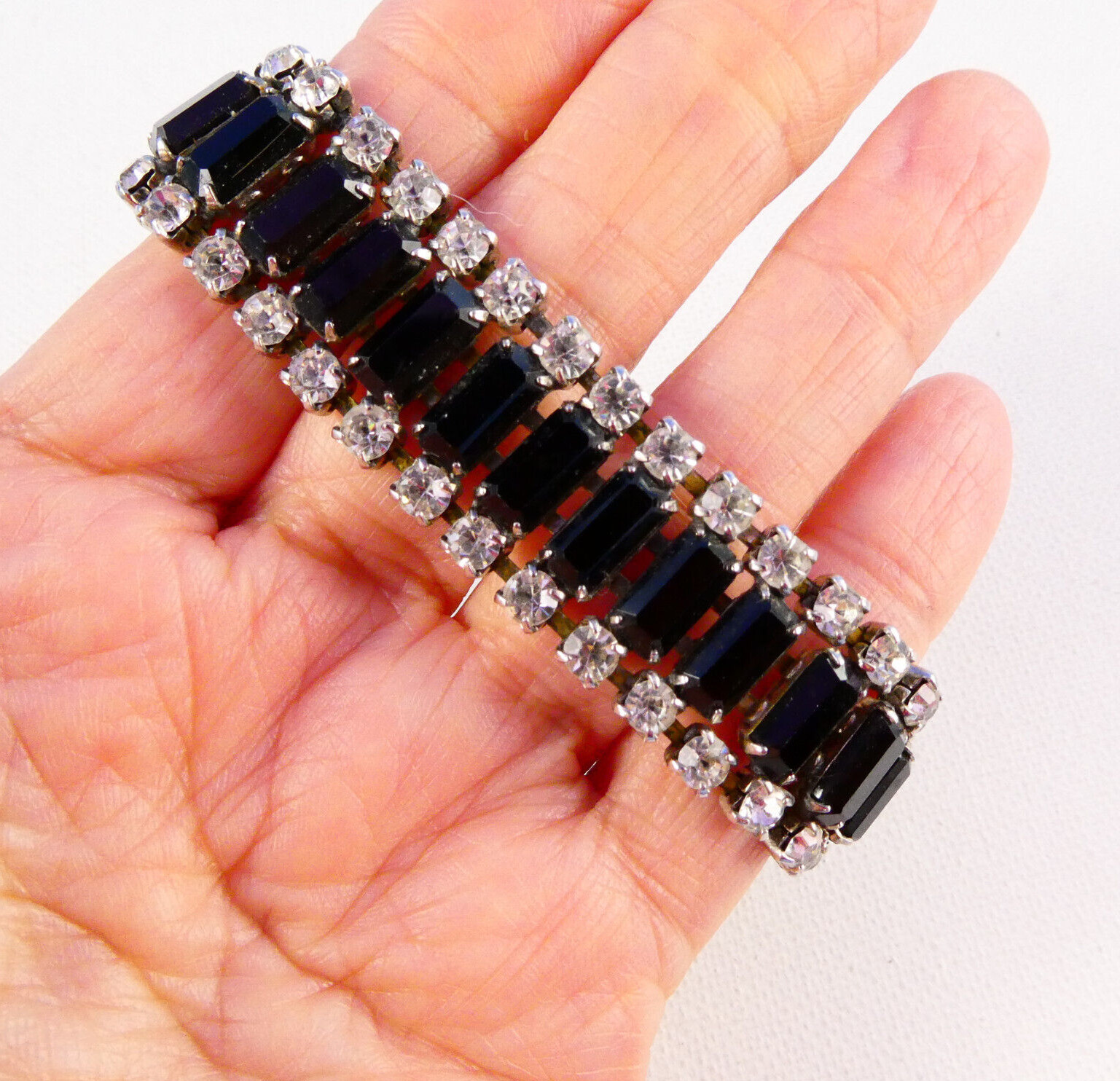 Vintage Black & Clear Rhinstone Bracelet 60’s Bling Jewelry Pretty