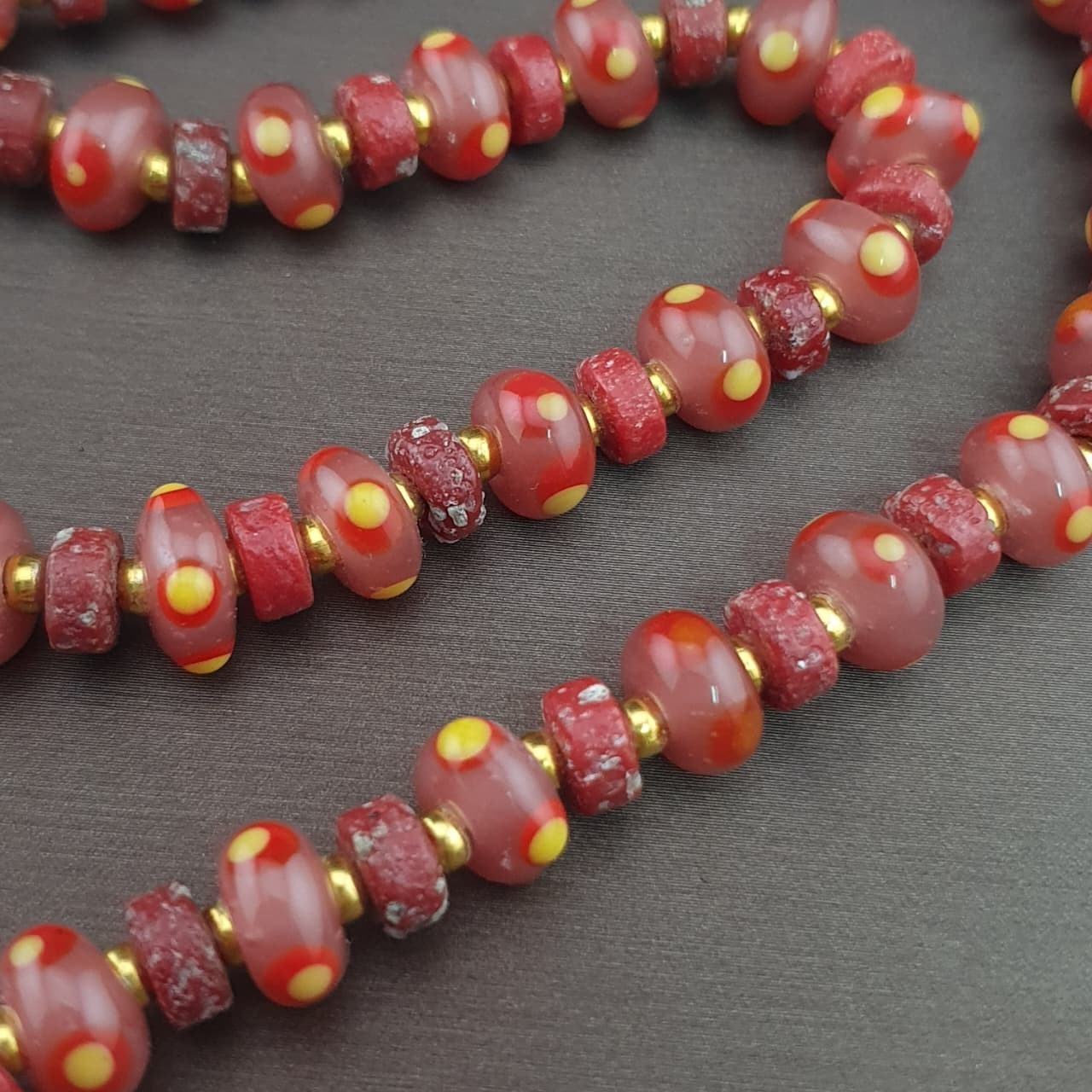Vintage Venetian Tiny Tire Eye Glass Beads Necklace 26in 8.4-9.2mm