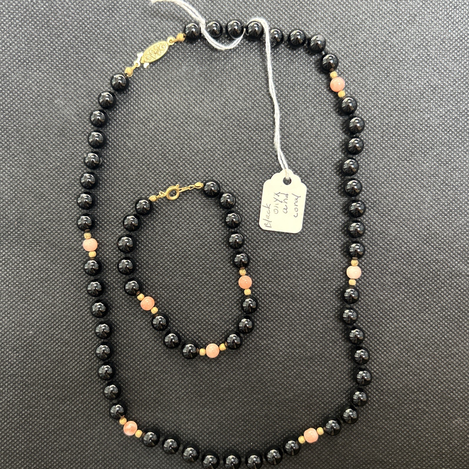 VTG Black Onyx & Coral Hand Knot Necklace 20” & Bracelet 8” Set
