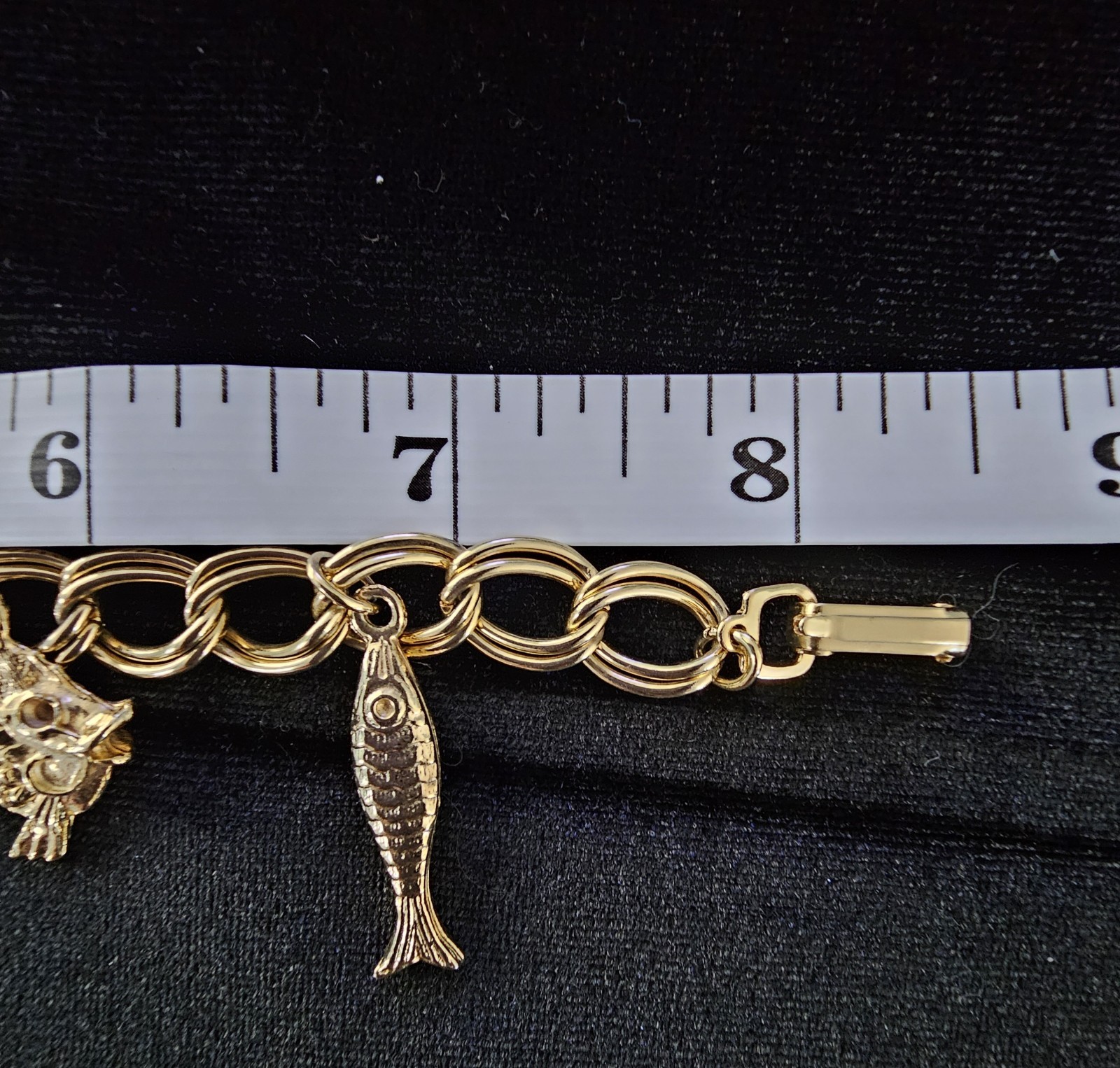 Vtg Lot Gold Tone Nautical Charm Bracelet Sea Turtle & Faux Pearl Crab Brooch
