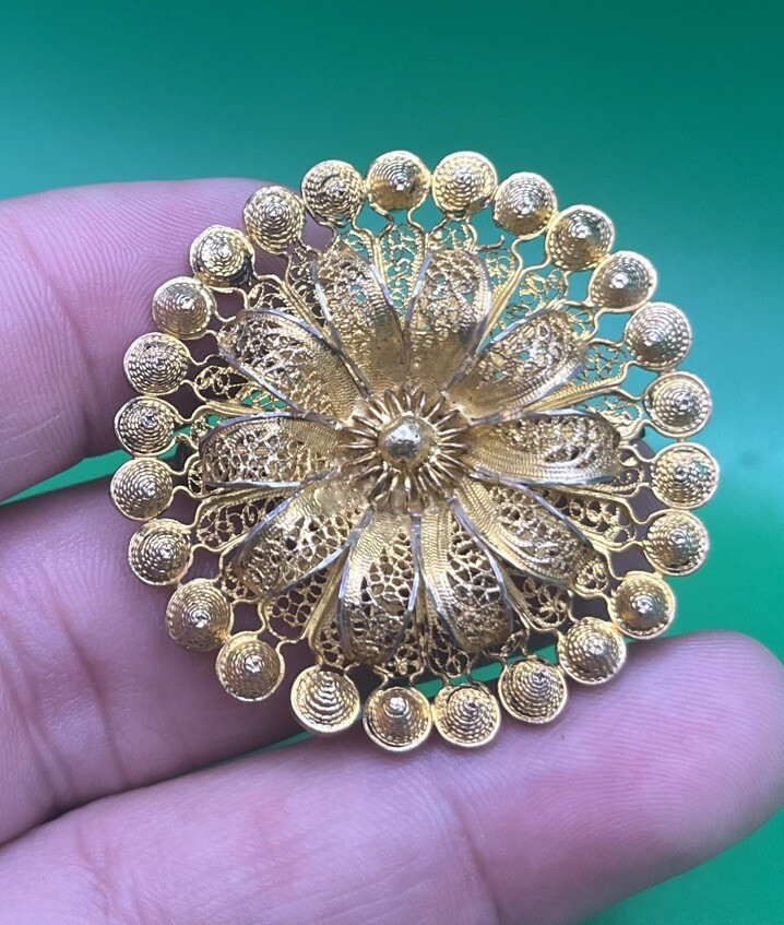 Vintage Gold Wash Sterling Filigree Flower Pin Brooch 3D