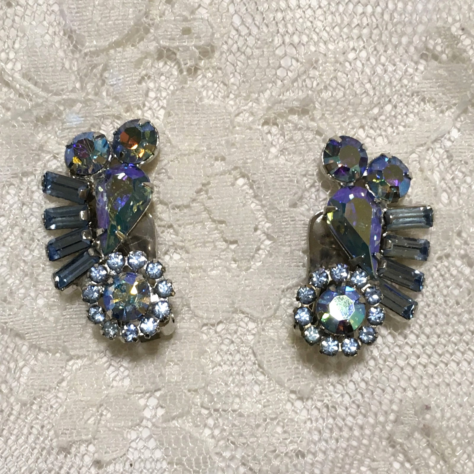 Vintage Blue Rhinestone Earrings Clip Ons Weiss signed Violet Blue AB Retro Glam
