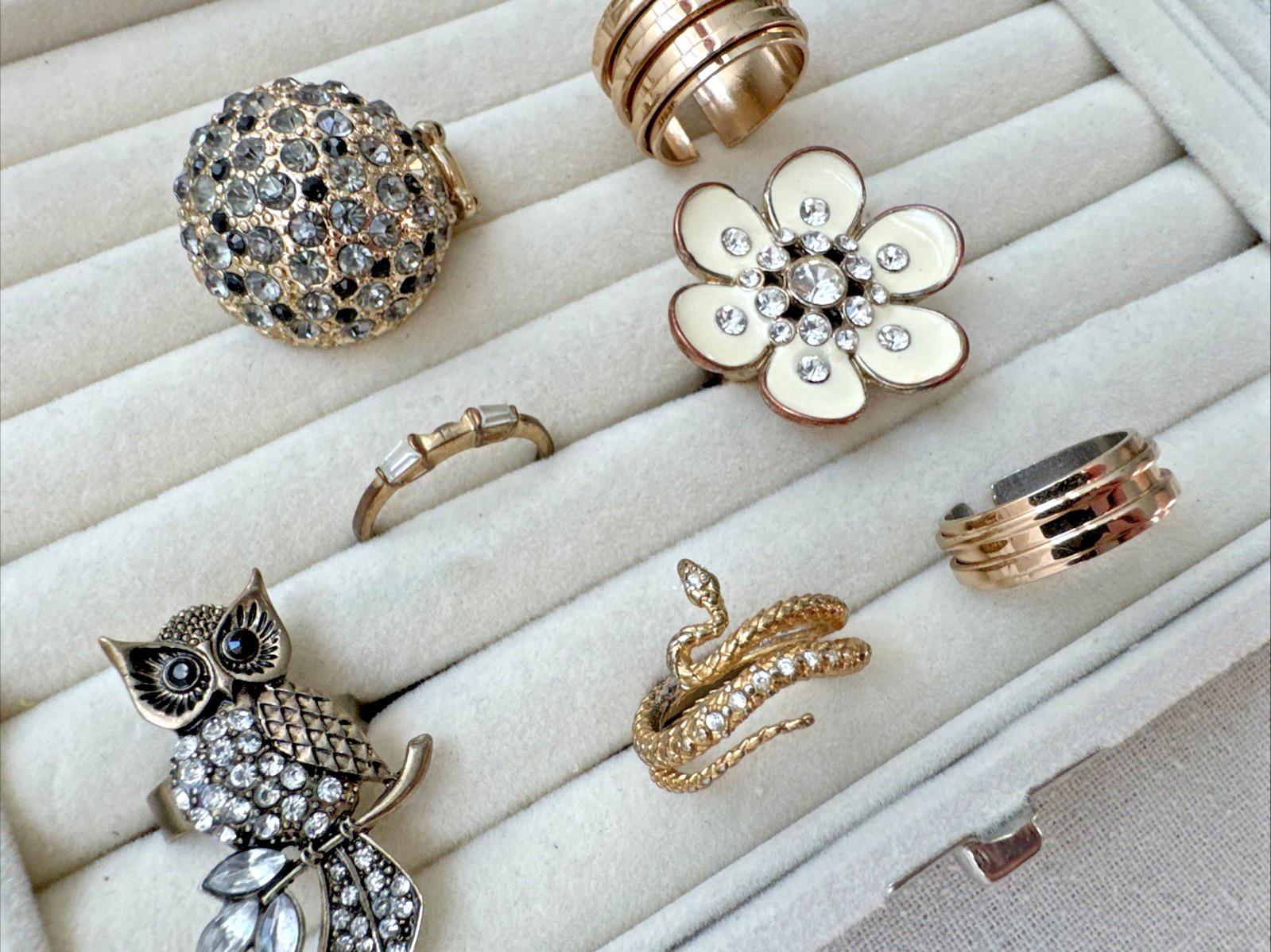 VTG-now Gold RINGS Jewelry Lot Chunky 90s 2000s Y2K boho owl snake flower glitzy