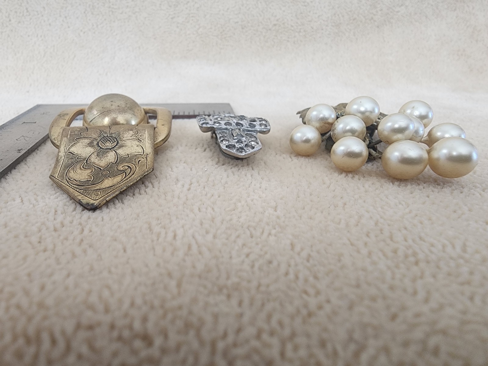 Vintage Lot of 3 Dress Fur Clip Faux Pearl Brass Beautiful