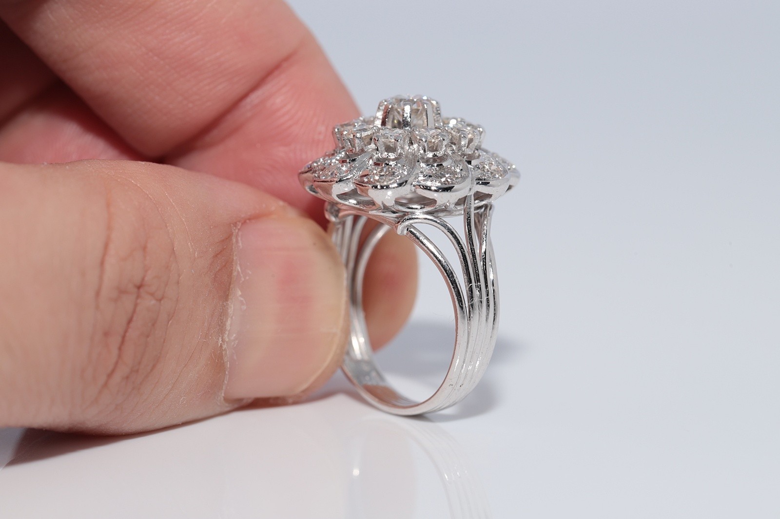Antique Circa 1920s Art Deco 18k Gold Natural Diamond Decorated Strong Ring
