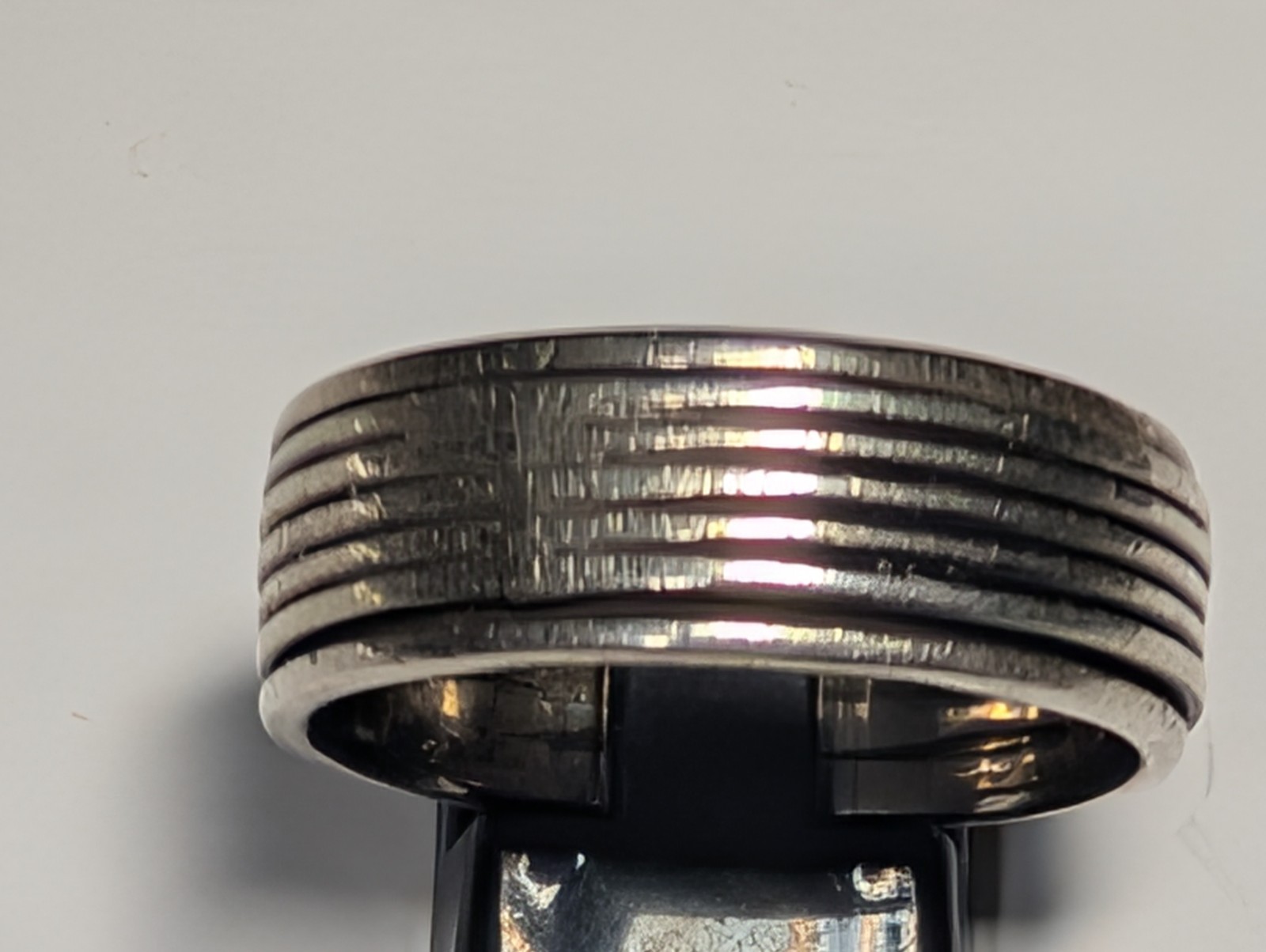 VINTAGE STERLING SILVER BAND RING ABOUT SIZE 12 1/4