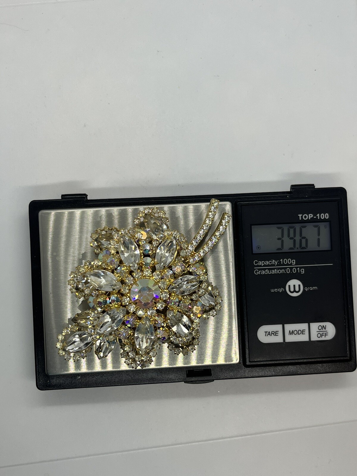 DeLizza and Elster Juliana clear & aurora borealis AB rhinestone leaf brooch pin