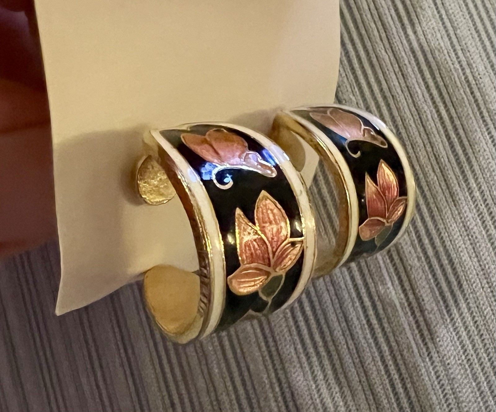 Vintage Cloisonne Enamel Floral Earrings Butterfly Pink Gold Tone J Hoop Post
