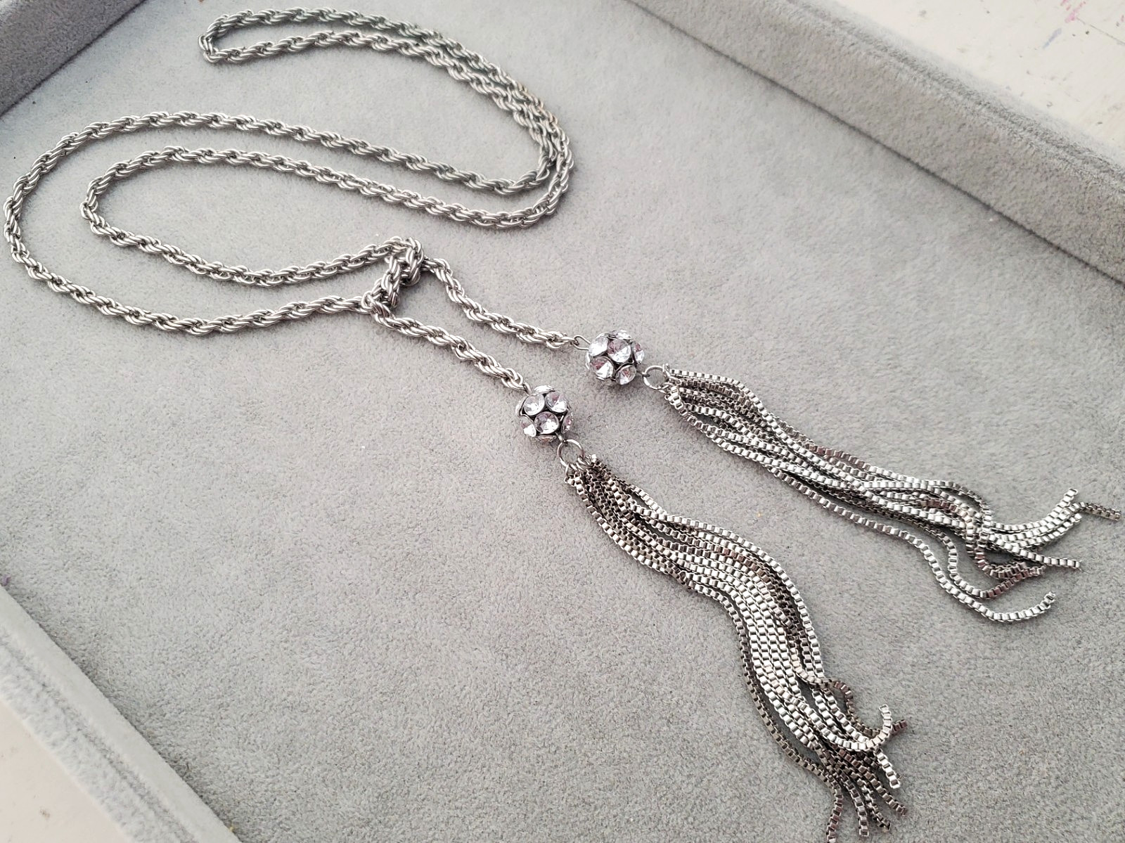Vintage Rhinestone 5″ Tassel Runway Lariat Tie Wrap 48″ Rope Chain Necklace Belt