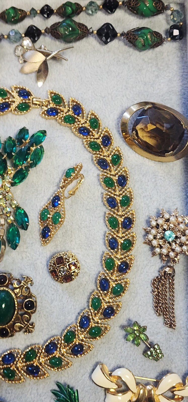VtgJewelry Lot 23pc Juliana #9094 Joan Rivers Graziano Regency Craft Avon C855