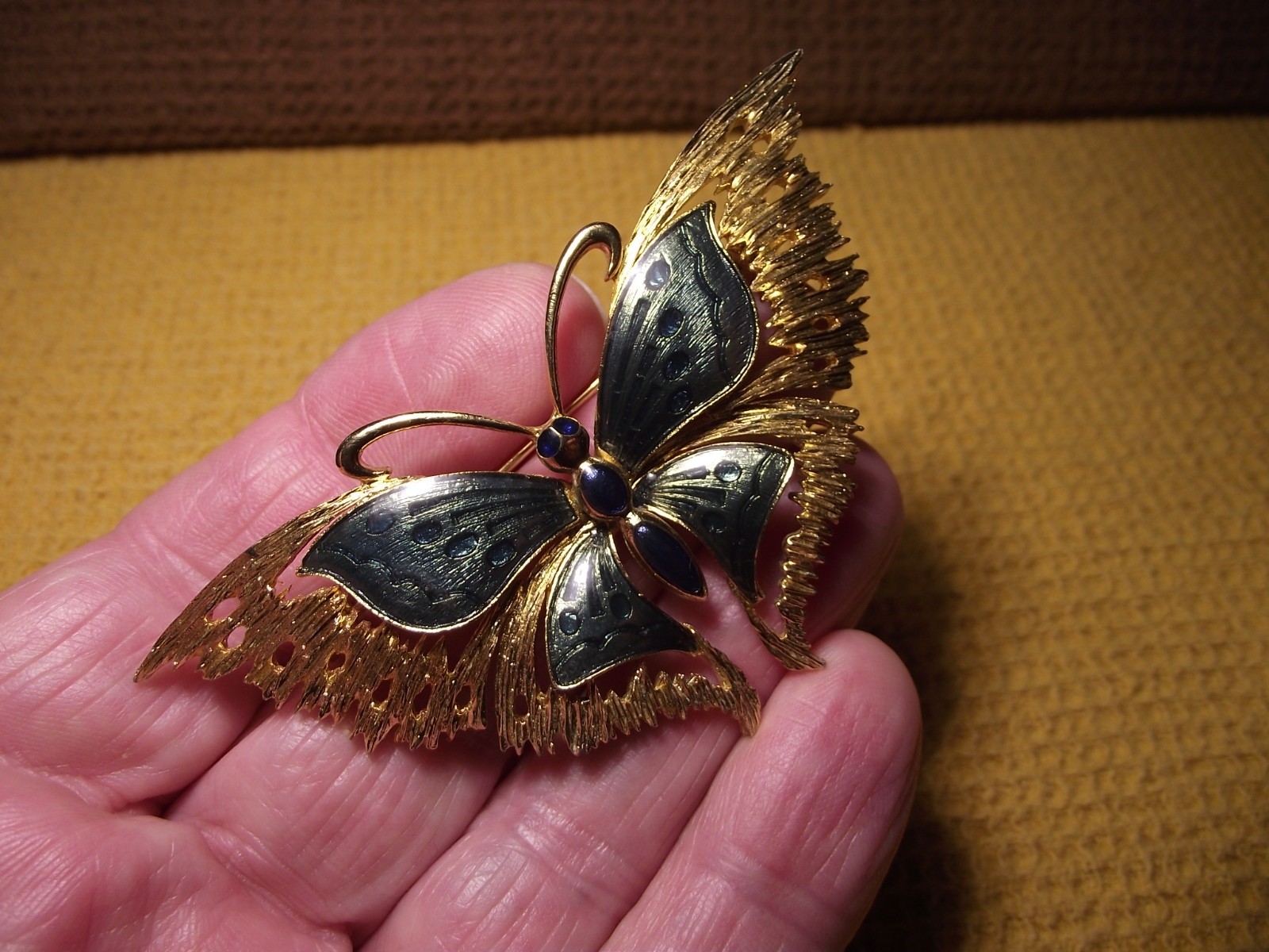 A VINTAGE ORENA PARIS GREEN AND BLUE ENAMEL GOLD TONE BUTTERFLY BROOCH FRANCE