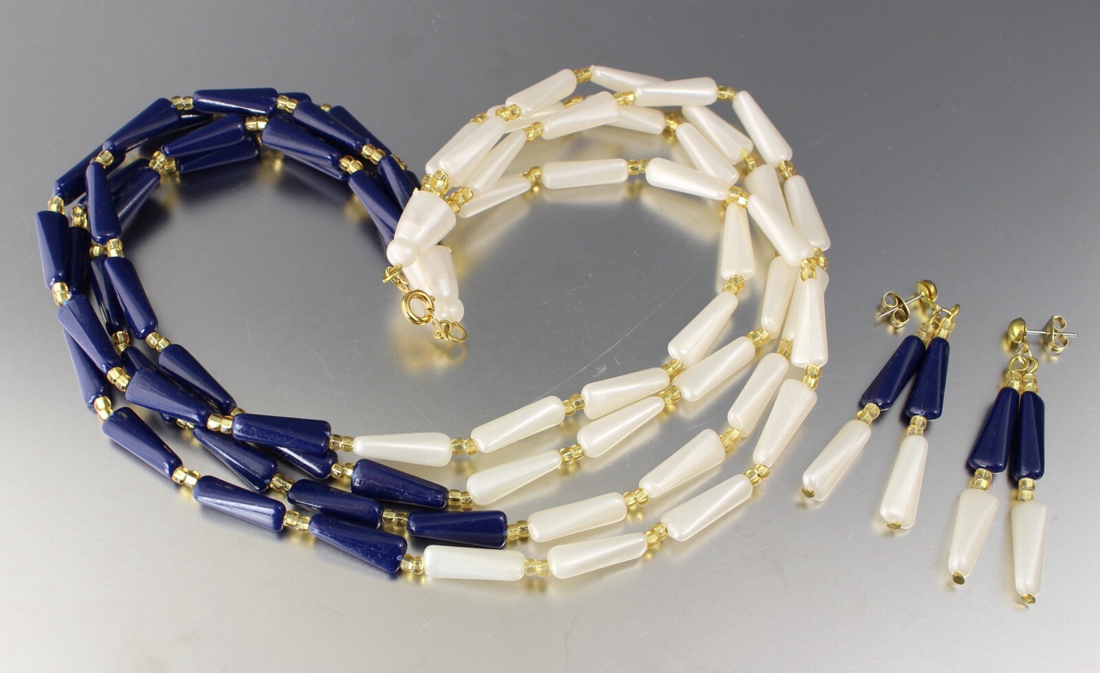 VINTAGE BLUE & OFF WHITE MULTI 4 STRAND NECKLACE & PIERCED EARRING SET