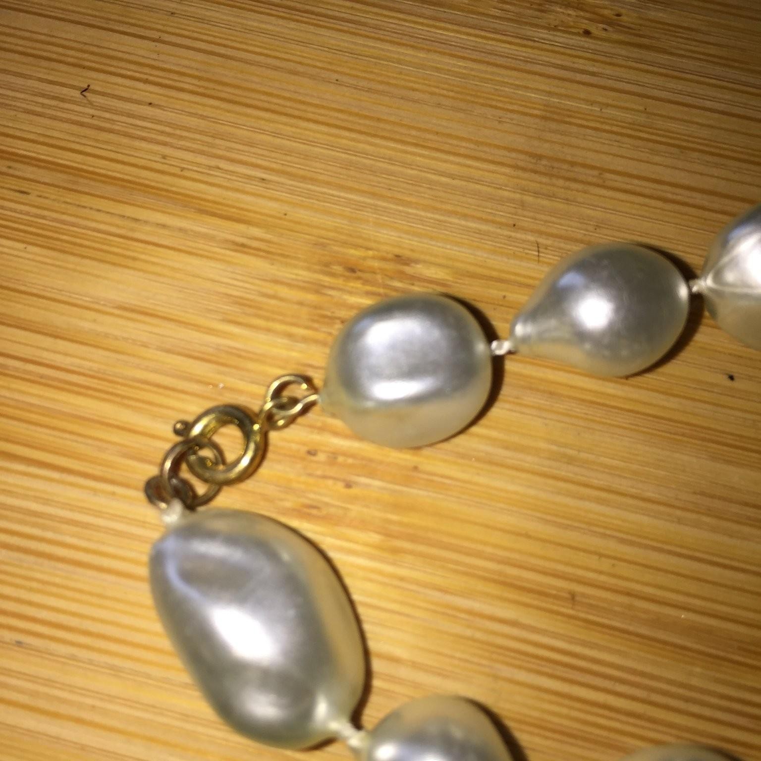 Vintage Faux Baroque Pearl Necklace Gold Tone Clasp Individually Knotted
