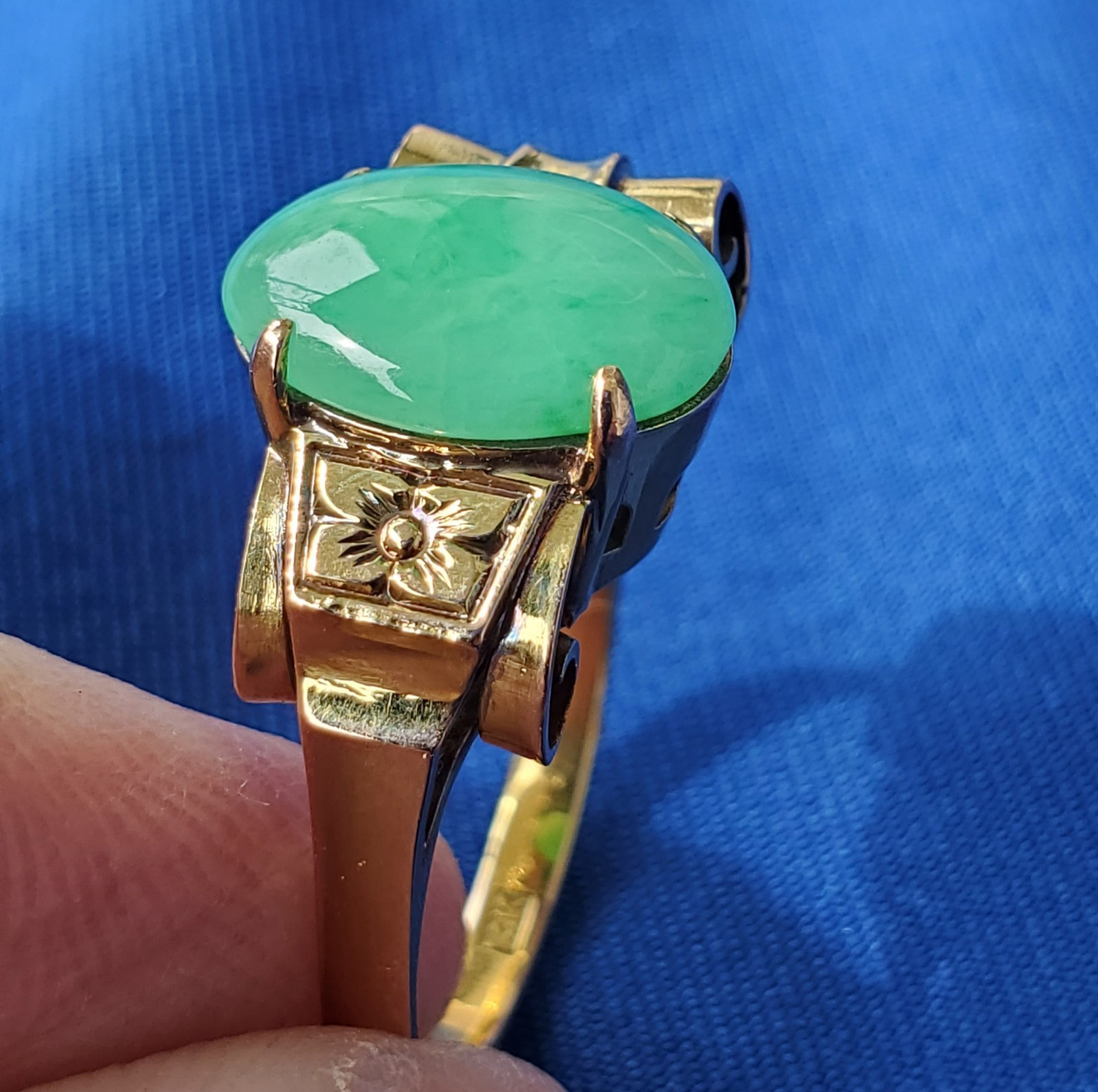 Original EARTH MINED Green Jadeite Jade Antique Engagement Ring SOLID 14K GOLD 8