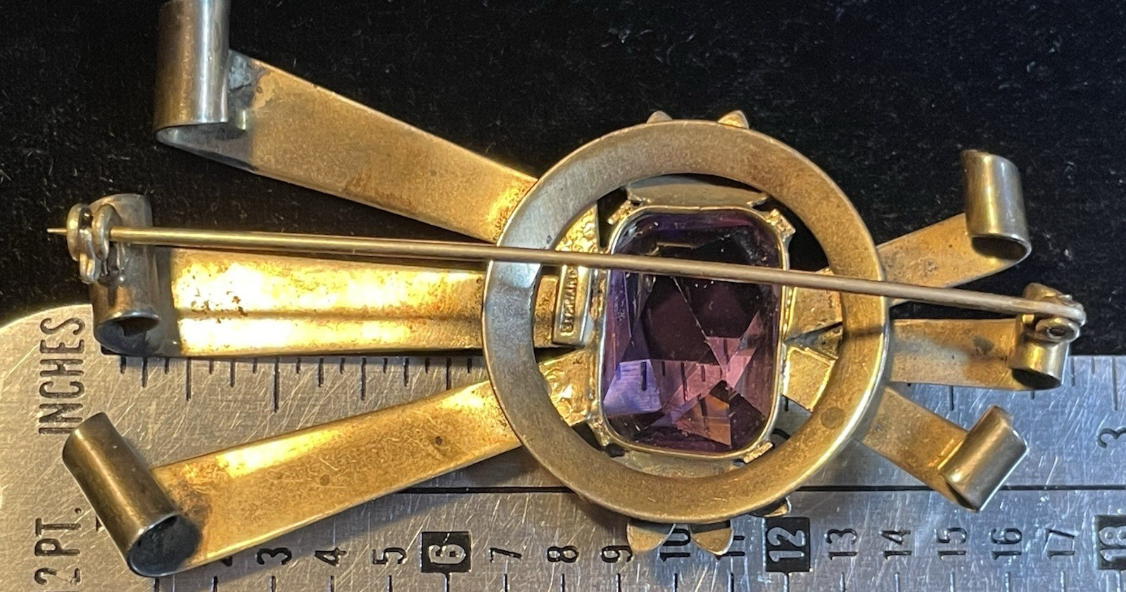 LARGE VINTAGE STERLING SILVER RIBBON BROOCH PURPLE PASTE STONE CIRCA 1940s-50s