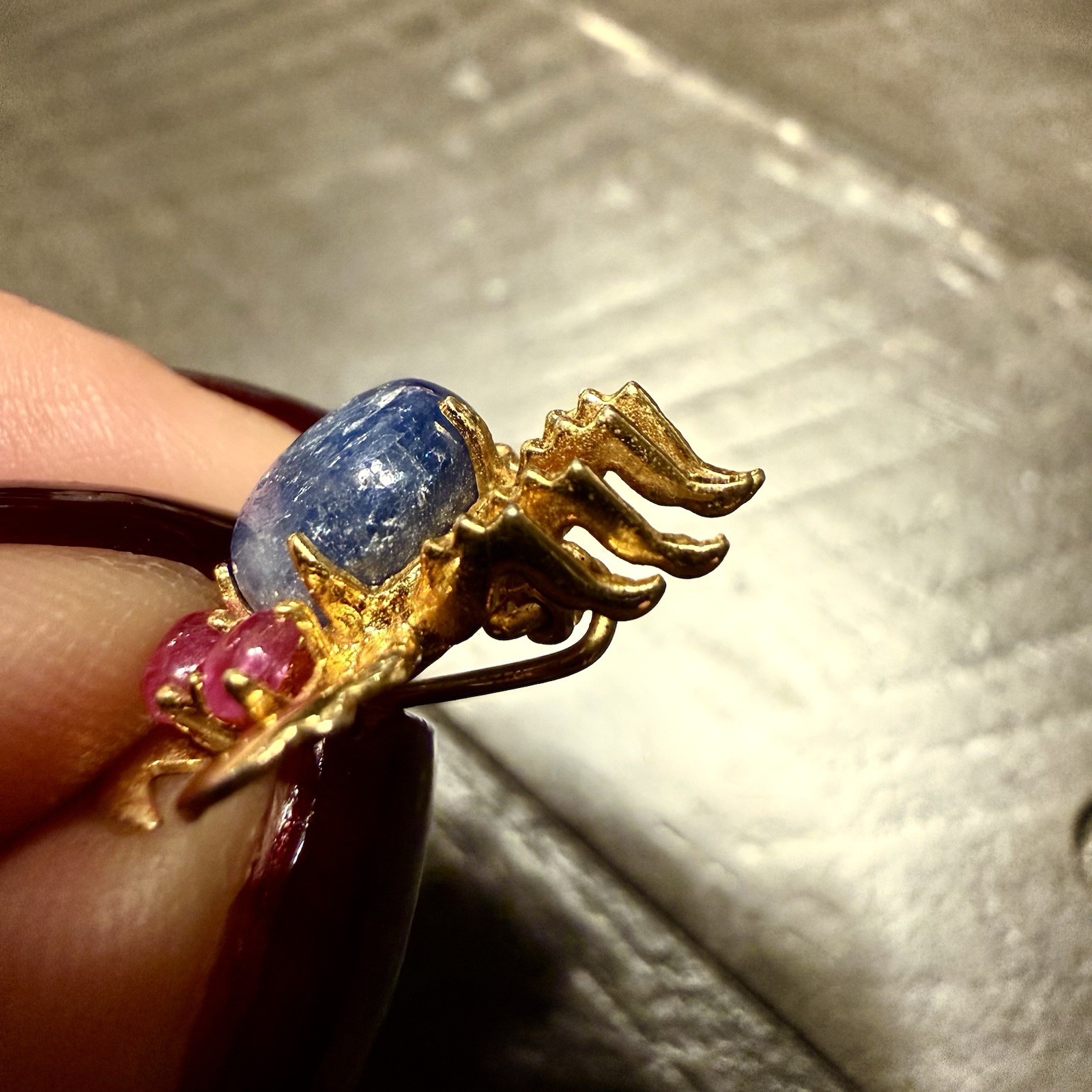 Vintage Jelly Belly Gold Plated Star Sapphire Ruby Eyes Crab C Clasp Pin Brooch