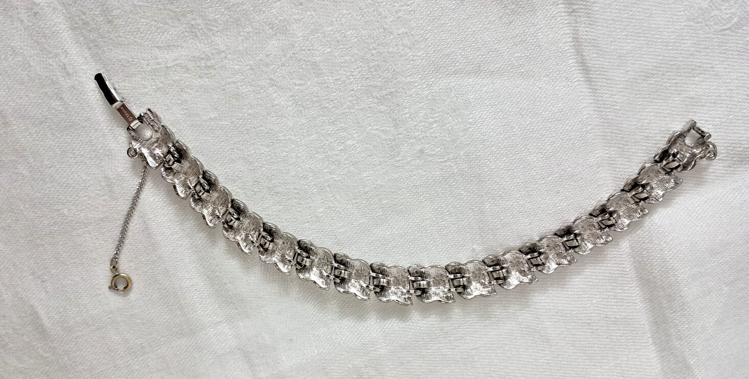 Vintage MONET Silver Tone Textured Articulated Bracelet