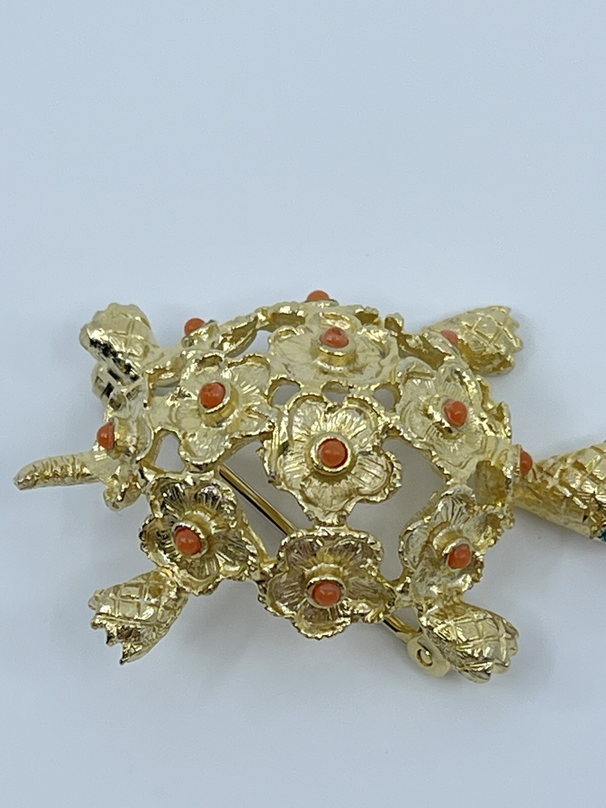 Vintage Brooch Pin De Nicola turtle faux coral and green rhinestone 1-3/4″
