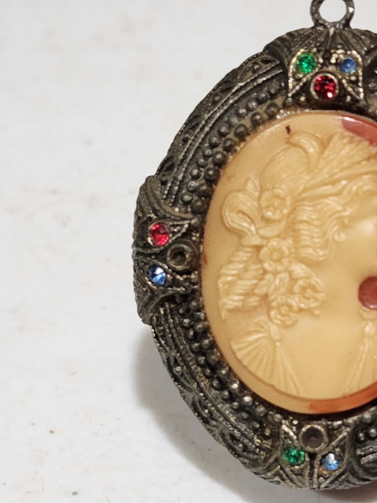 Cameo Brooch Pendant Locket New England Glass Works 1930’s