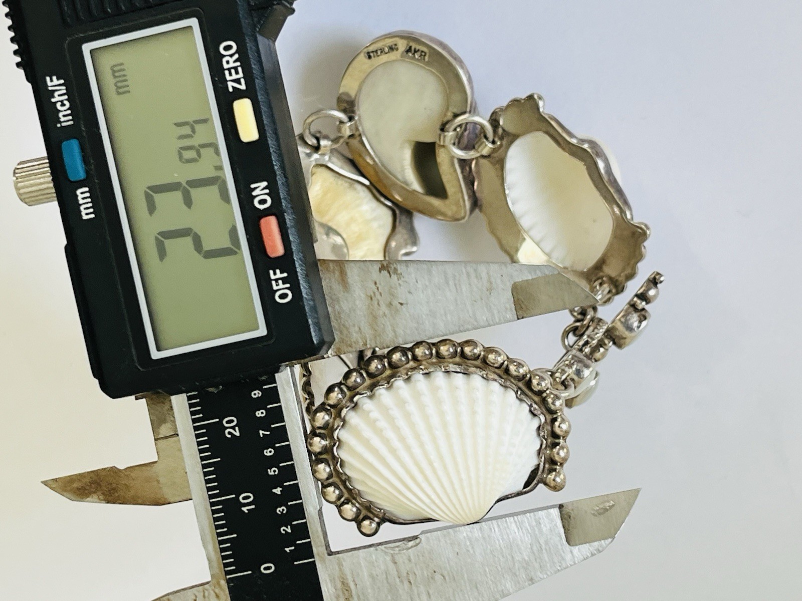 Vintage Sterling Silver AMY KAHN RUSSELL Mother Of Pearl Carved Fish Bracelet