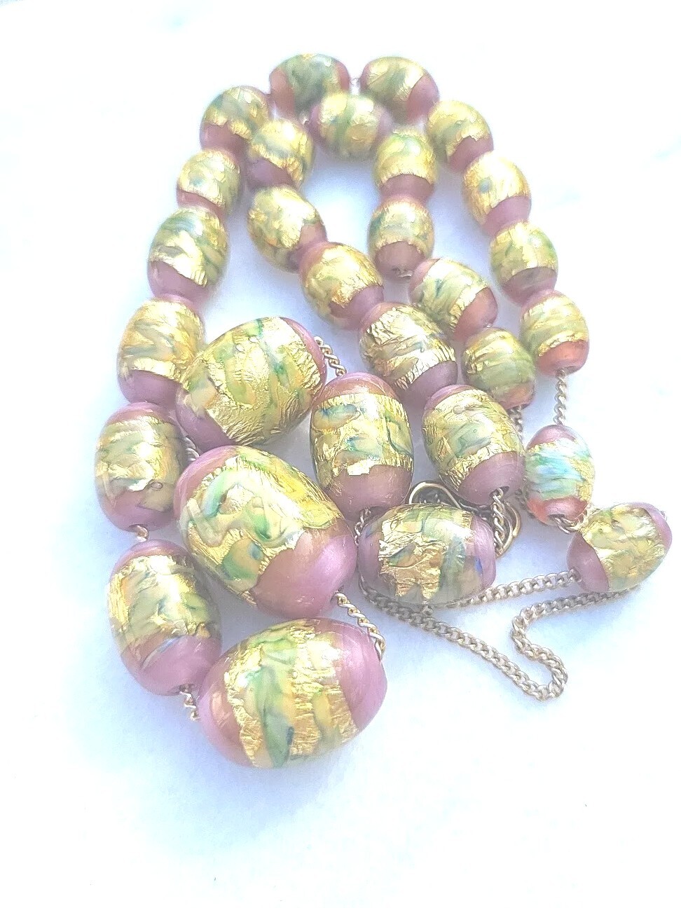 SALE! RAREST VINTAGE GOLD FOIL GREEN YELLOW MAUVE GLASS BEAD CHAIN NECKLACE SET