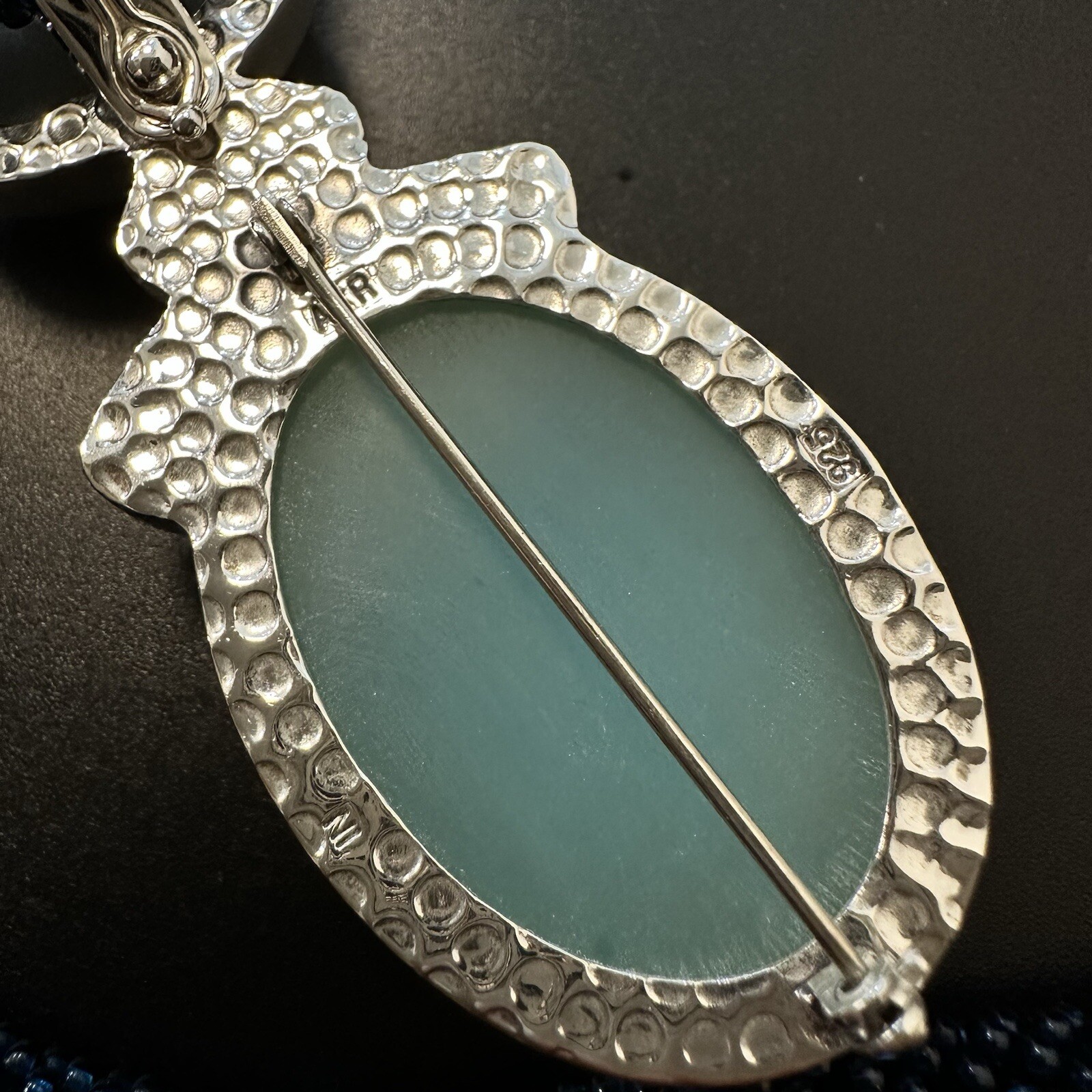 ESTATE STERLING AMY KAHN RUSSEL CHALCEDONY DRUZY QUARTZ BEE BROOCH NECKLACE 23”