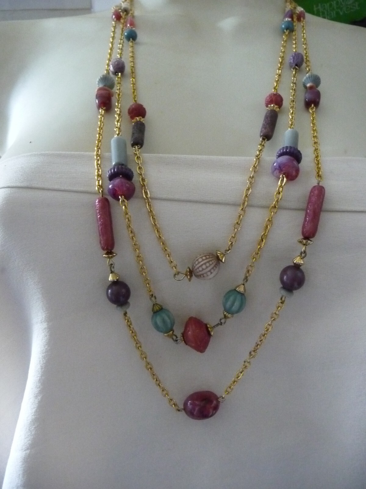 LAYERED 3 GOLD TONE CHAINS DIFFERENT SHAPES & COLORED BEADS 15″ NECKLACE #23/11A