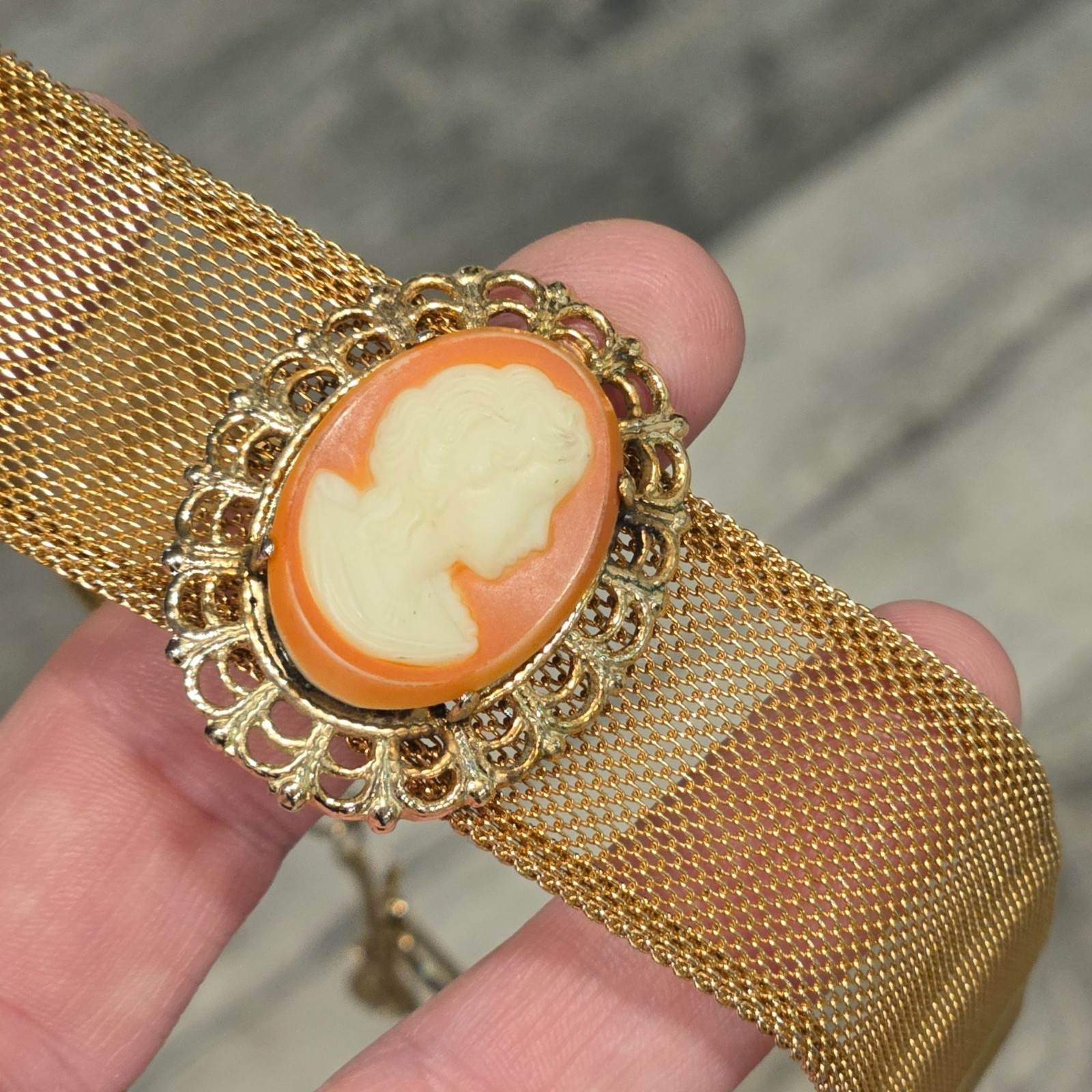 Vintage Coro Cameo choker necklace Gold Tone Mesh Lady Portrait Filigree Estate
