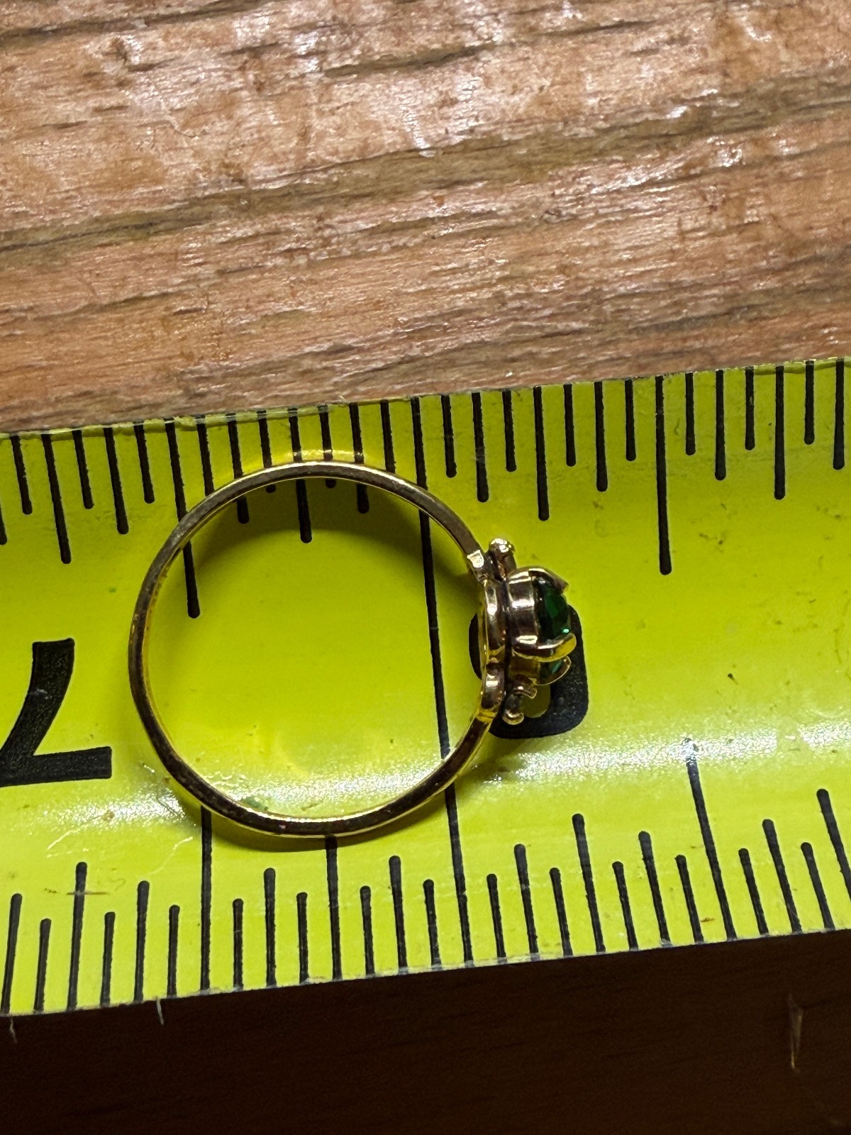 Vintage Simulated Emerald Stamped 18k HGE Ring Size 7 May Birth Stone Green