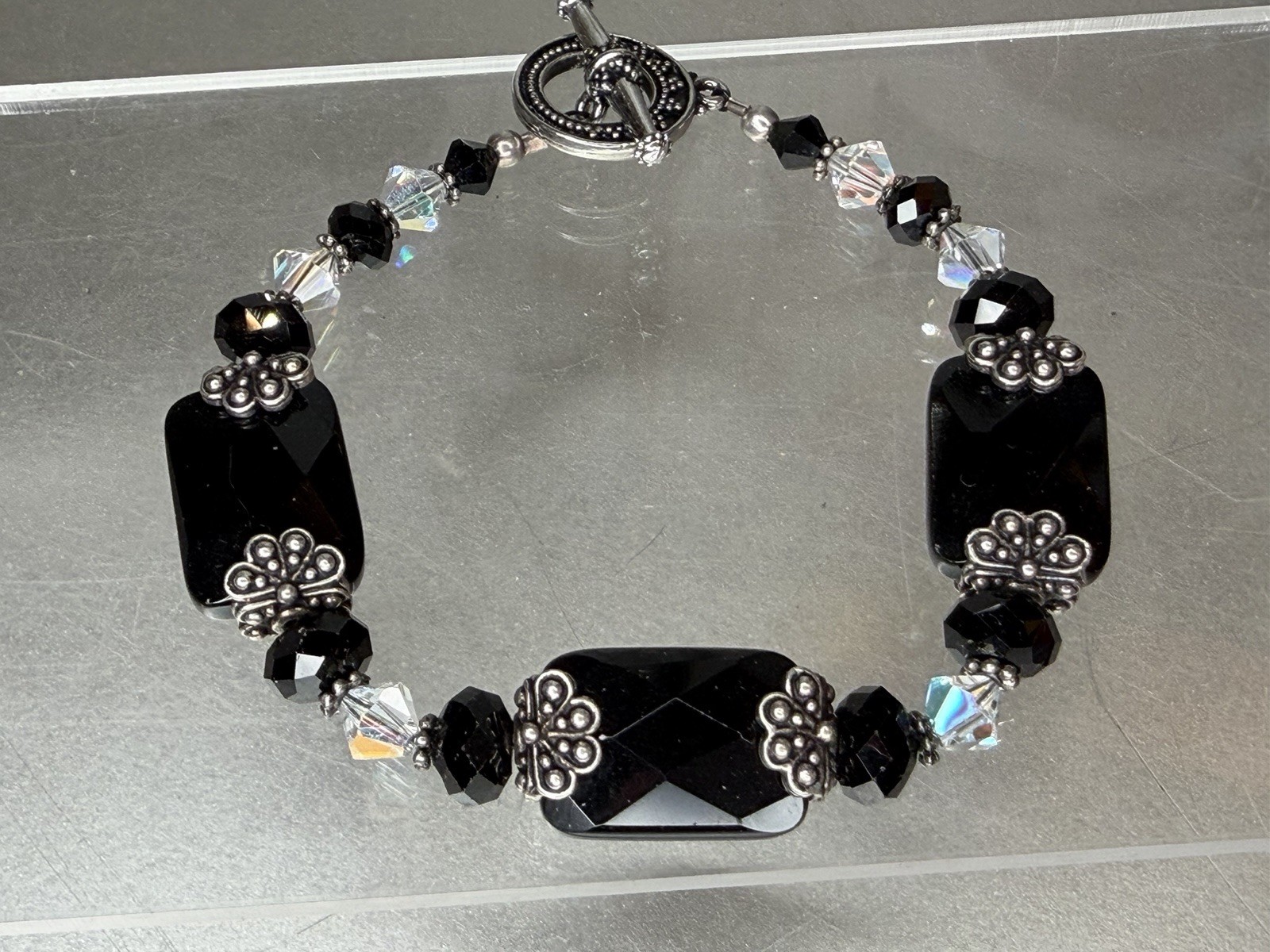 Glam Clear Black Glass Bead Toggle Bracelet Silver Approx 7.25in