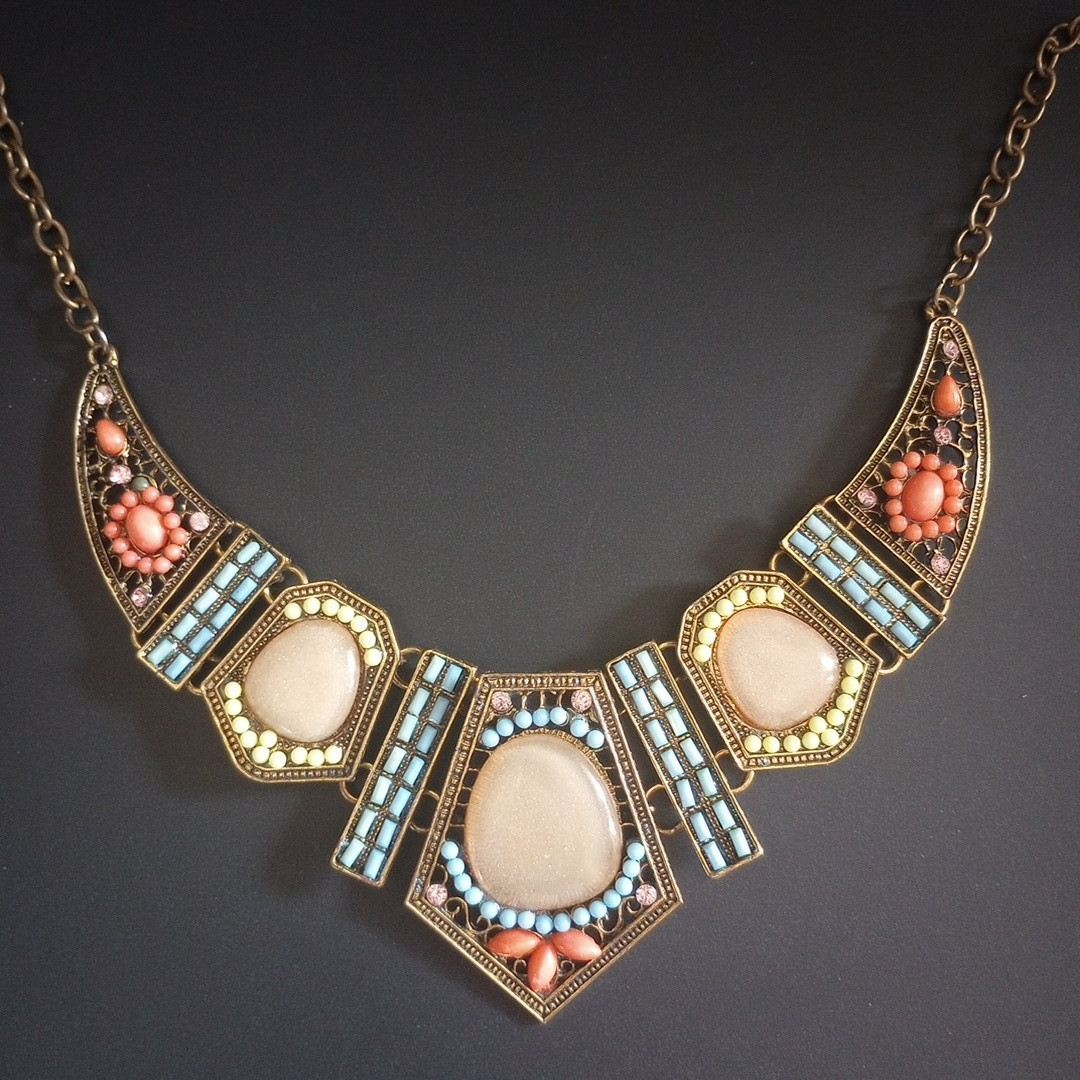 Vintage Multicolor Collar Bib Necklace Pastel Mosaic Bead Design Approx 19″ EUC