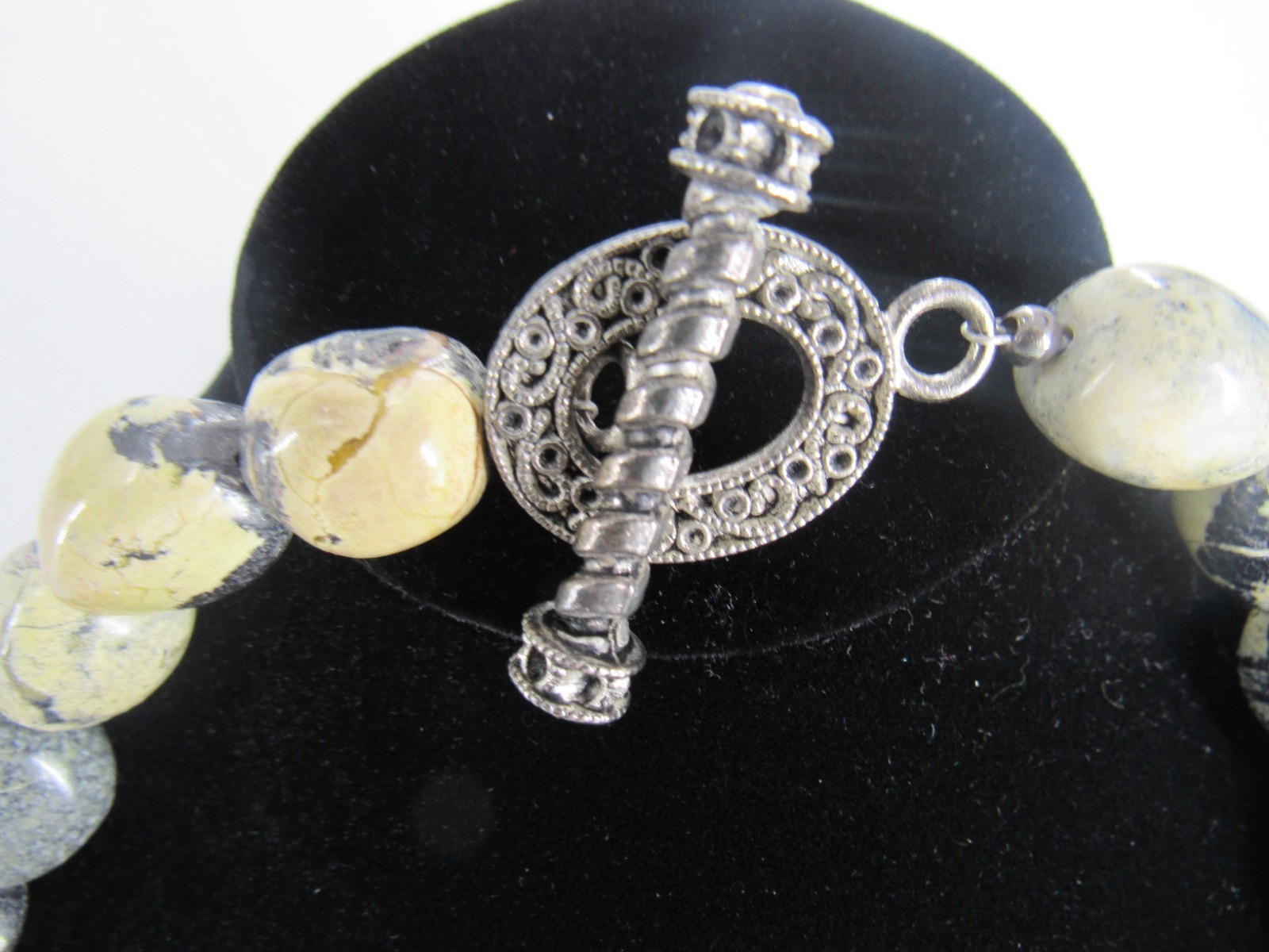 Vintage Necklace Graduated Natural Stone Yellow Gray Earthy Bohemian Boho 17″
