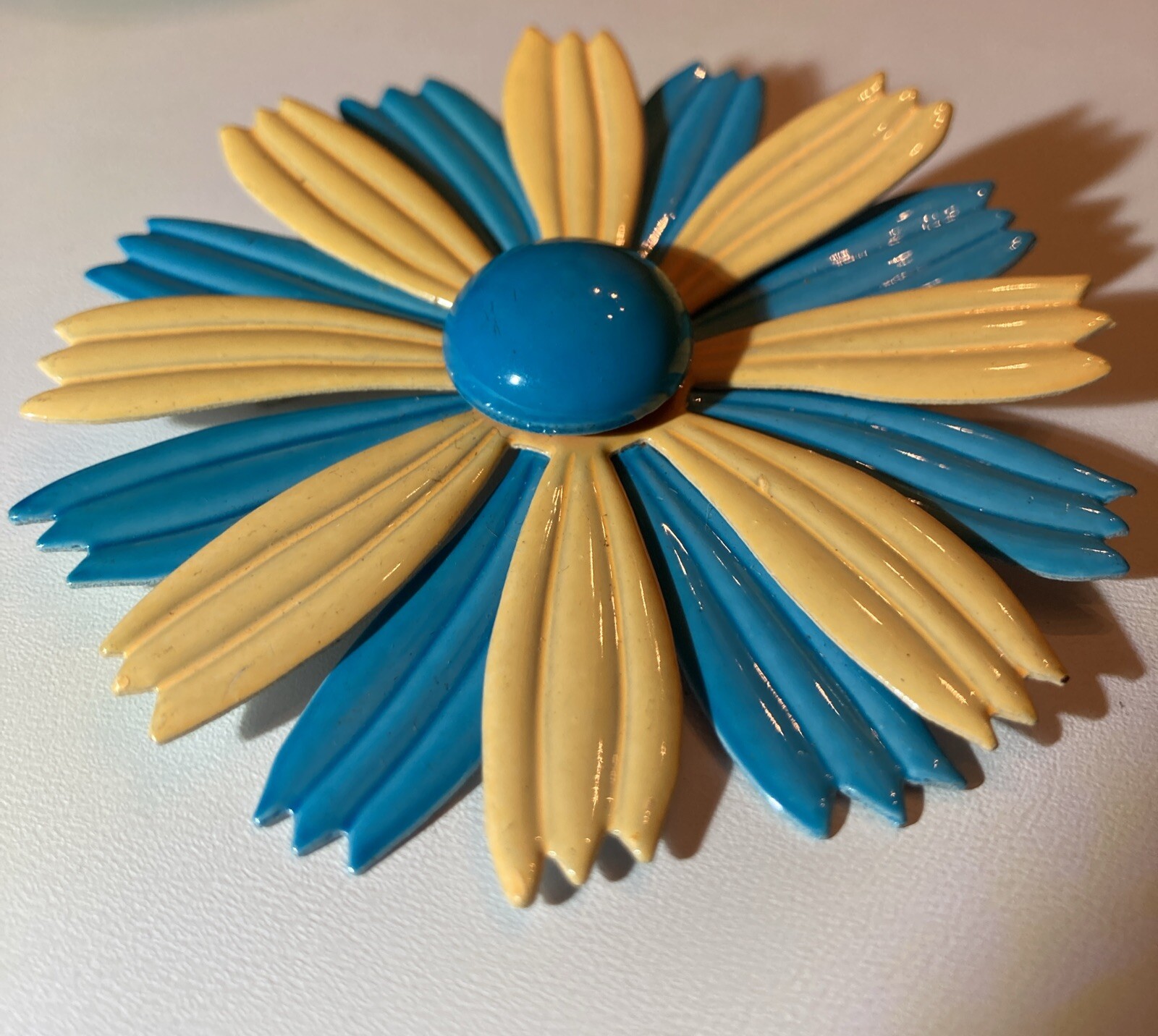 Vtg Layered Brooch Flower Daisy Metal Enamel Teal Light Blue Yellow Spring 2.75”