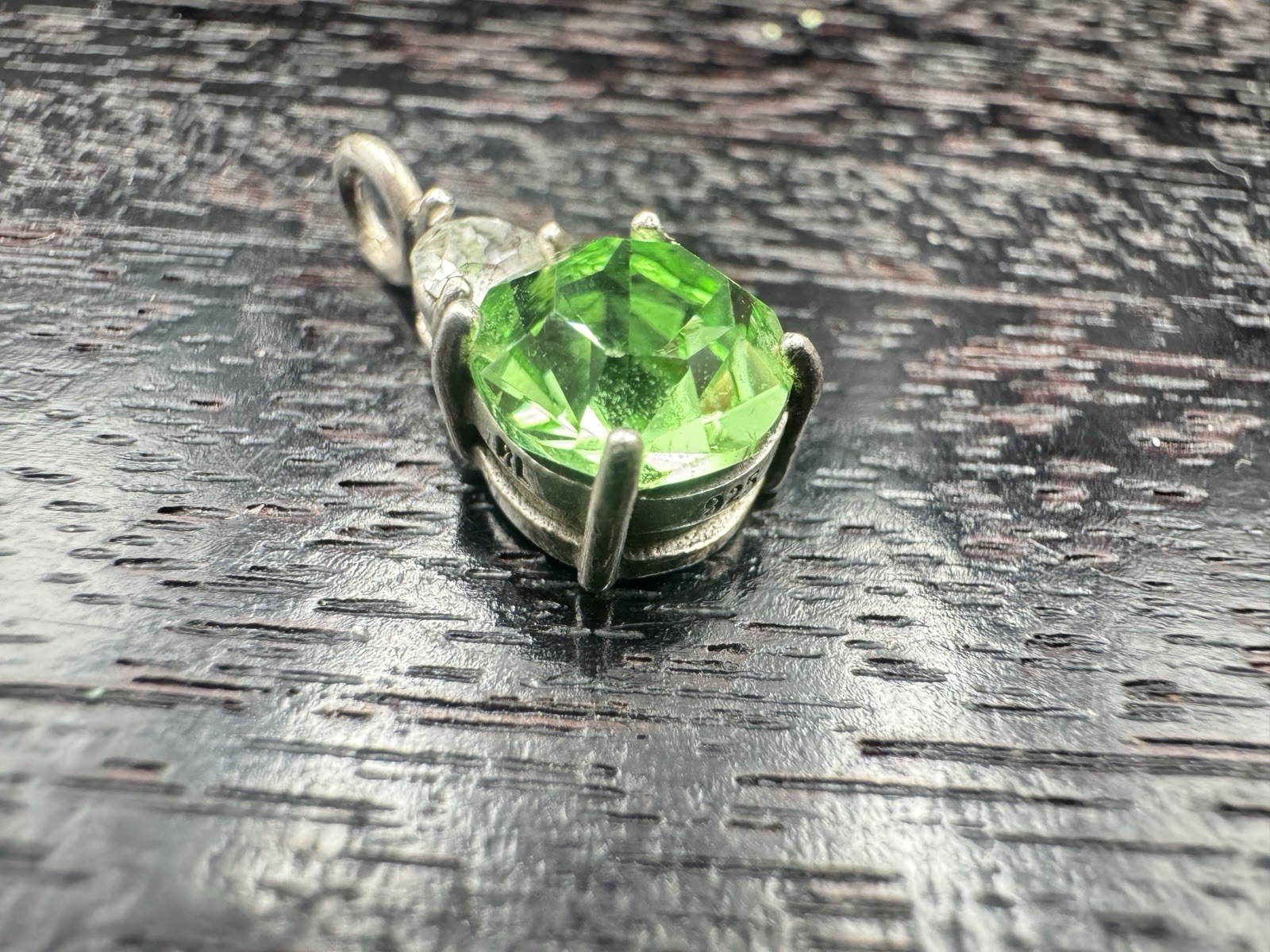 Vintage 925 Sterling Silver Green Glass CZ Dangle Pendant Round Stone
