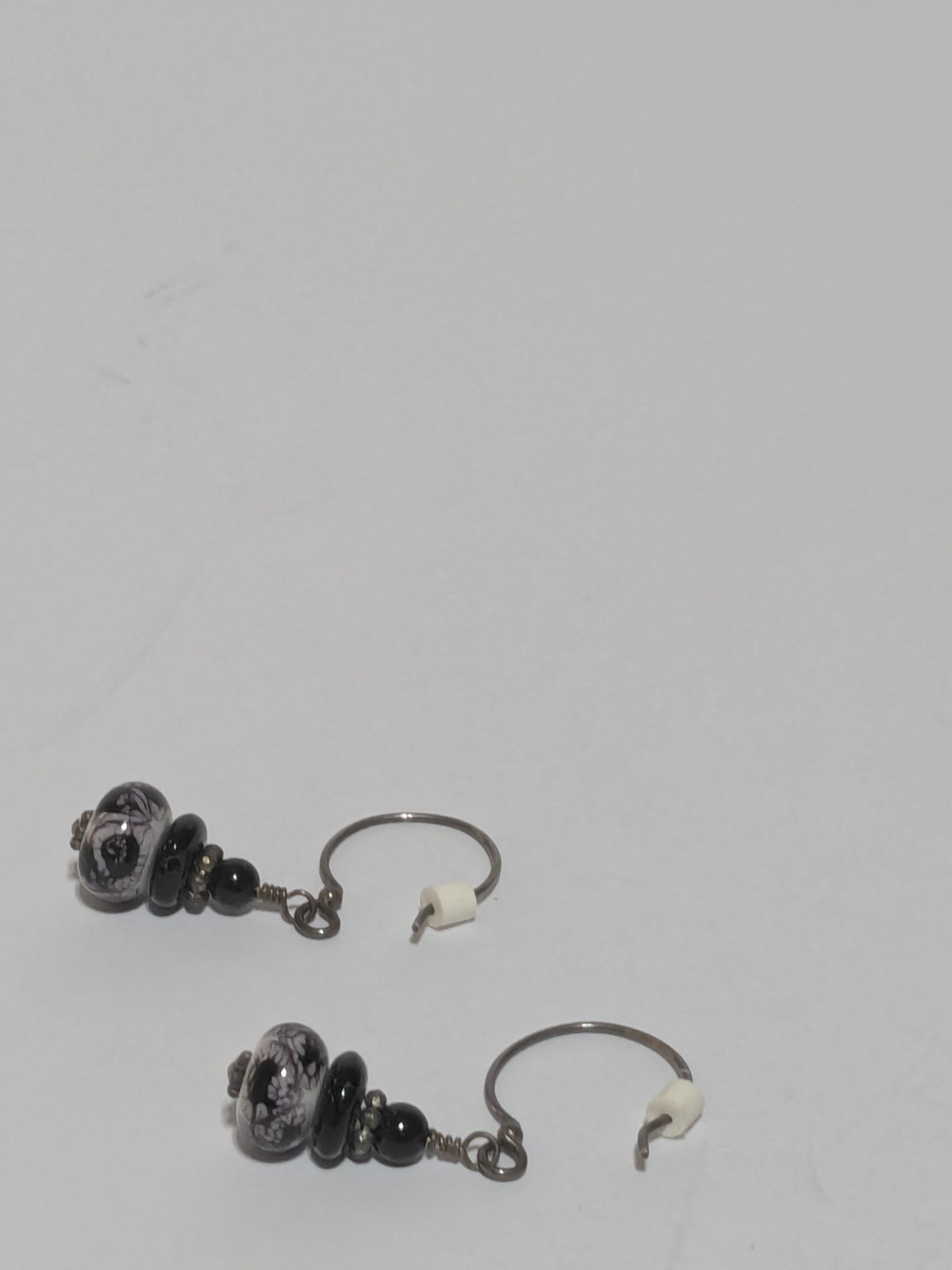 Vintage Lamp Glass Bead Flower Design Hook Dangle Earrings 1″. Silver Tone.